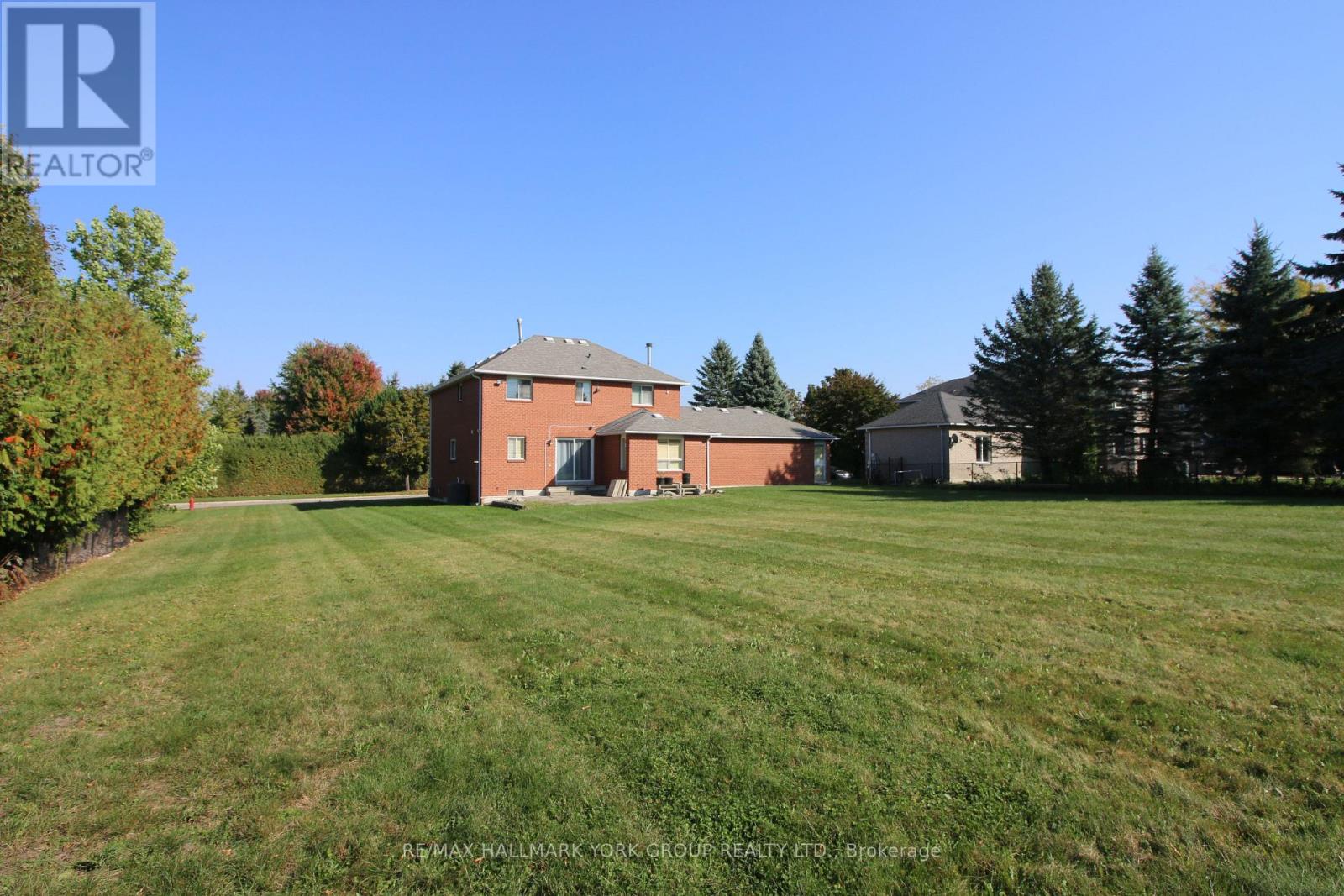 175 Treegrove Circle, Aurora (Hills Of St Andrew), Ontario  L4G 6M1 - Photo 6 - N12466391