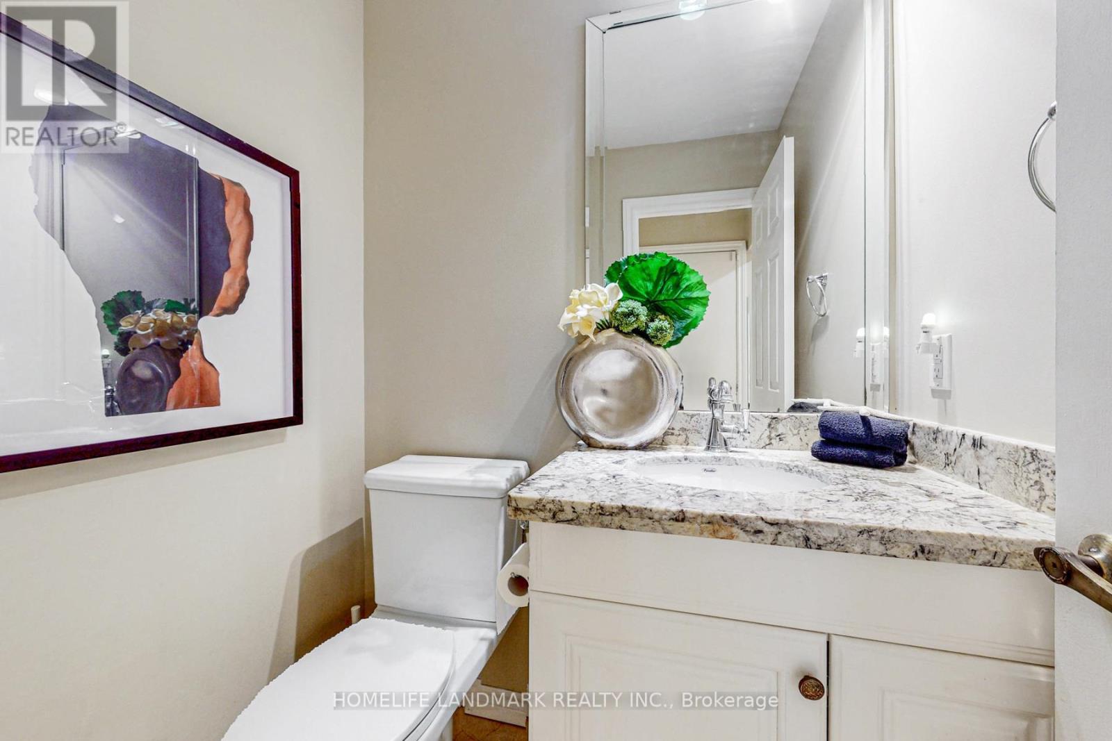 5 Belinda Court, Richmond Hill, Ontario  L4C 8R7 - Photo 19 - N12466464