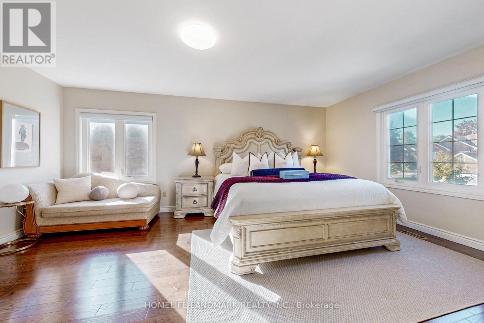 5 Belinda Court, Richmond Hill, Ontario  L4C 8R7 - Photo 21 - N12466464