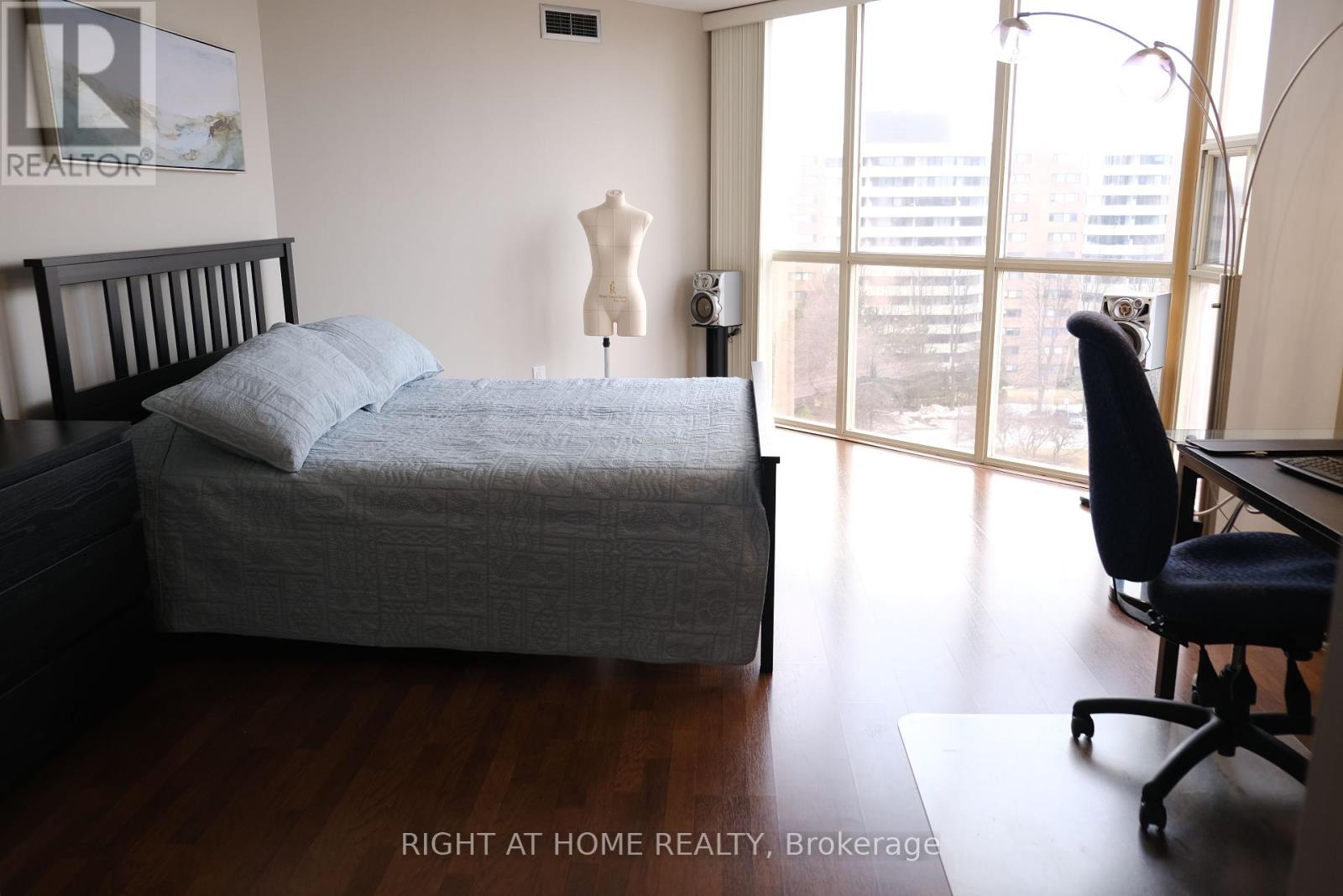 1009 - 20 Baif Boulevard, Richmond Hill, Ontario  L4C 8T1 - Photo 11 - N12466468
