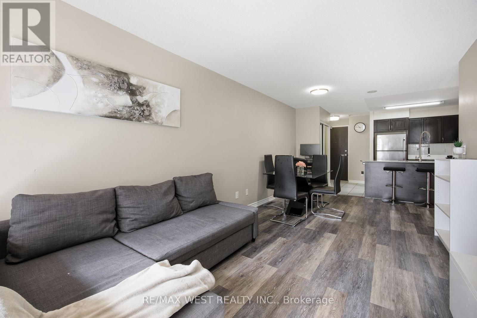 407 - 75 King William Crescent, Richmond Hill, Ontario  L4B 0C1 - Photo 8 - N12466469