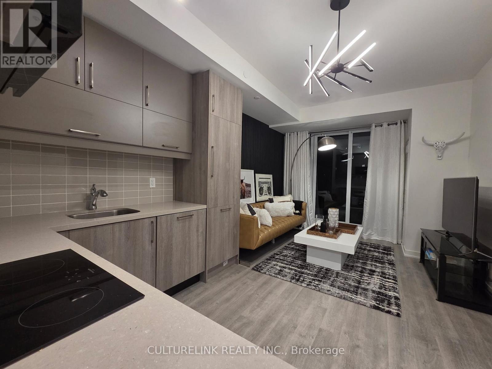 1516 - 292 Verdale Crossing, Markham, Ontario  L6G 0H6 - Photo 3 - N12466480