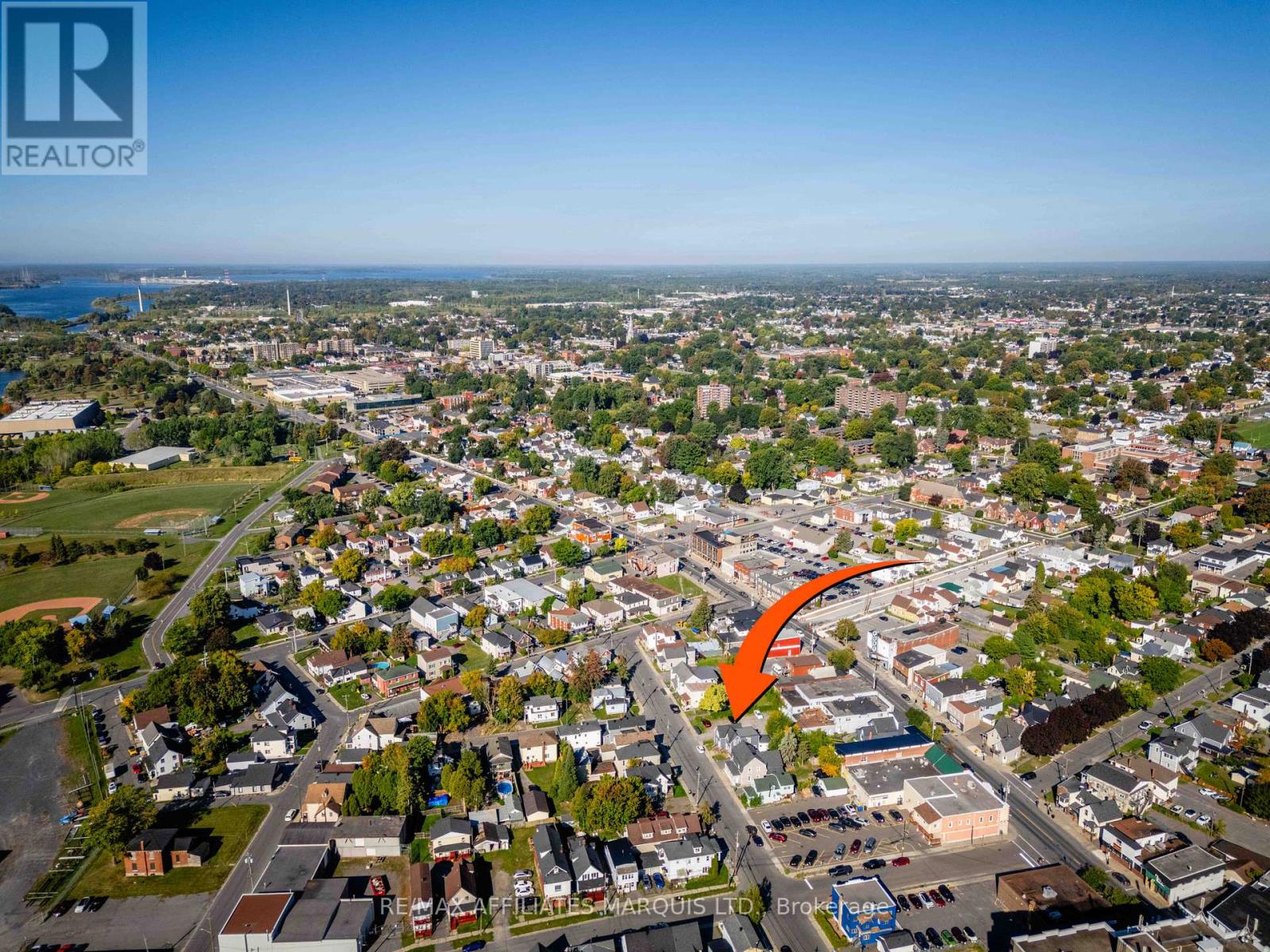 24 Lennox Street, Cornwall, Ontario  K6H 1G8 - Photo 7 - X12466545