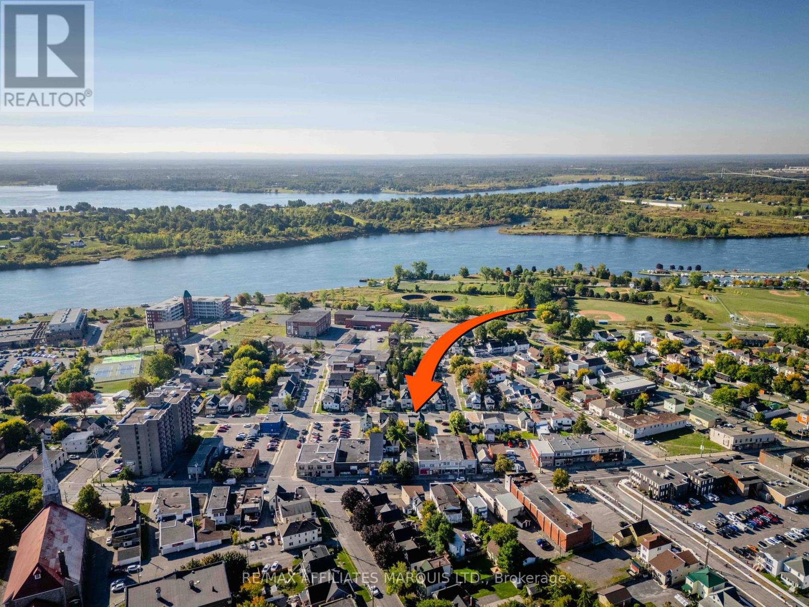 24 Lennox Street, Cornwall, Ontario  K6H 1G8 - Photo 8 - X12466545