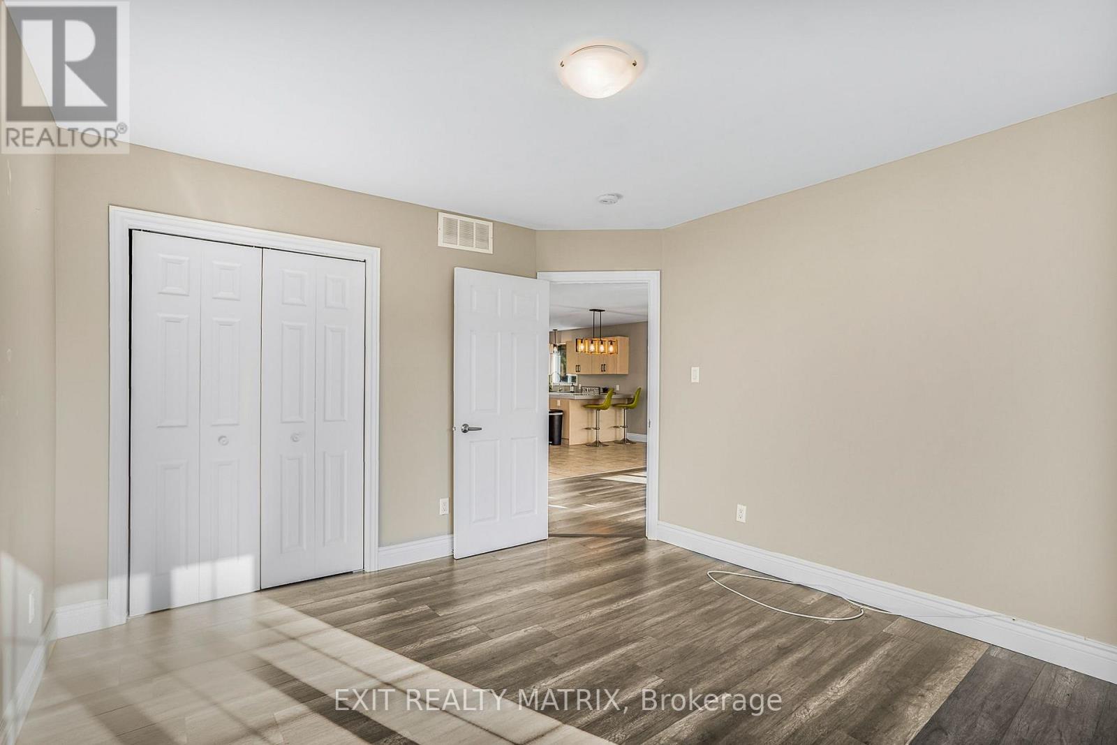 6 Telegraph Crescent, Alfred And Plantagenet, Ontario  K0B 1A0 - Photo 19 - X12466561