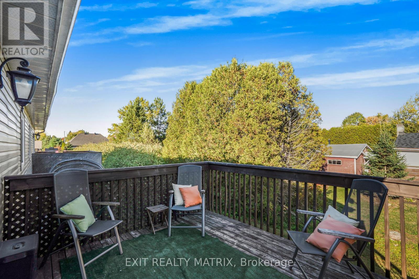 6 Telegraph Crescent, Alfred And Plantagenet, Ontario  K0B 1A0 - Photo 34 - X12466561