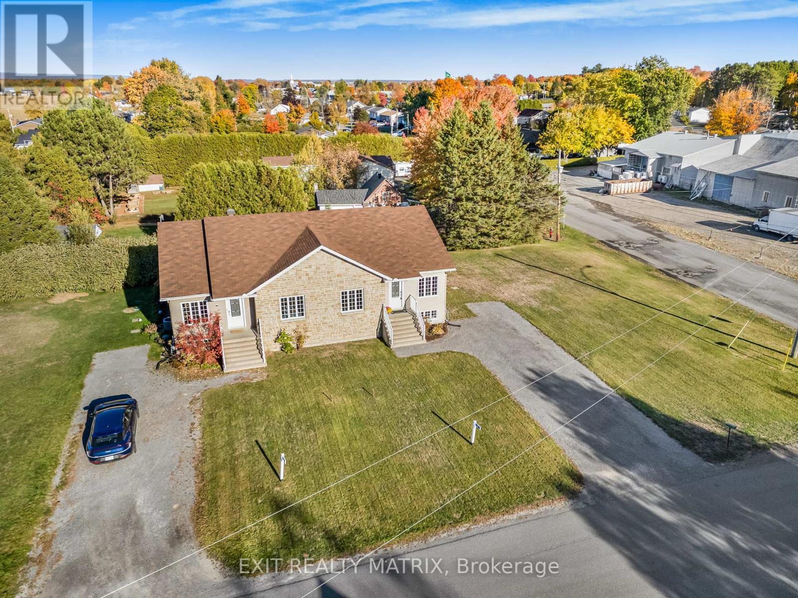 6 Telegraph Crescent, Alfred And Plantagenet, Ontario  K0B 1A0 - Photo 35 - X12466561