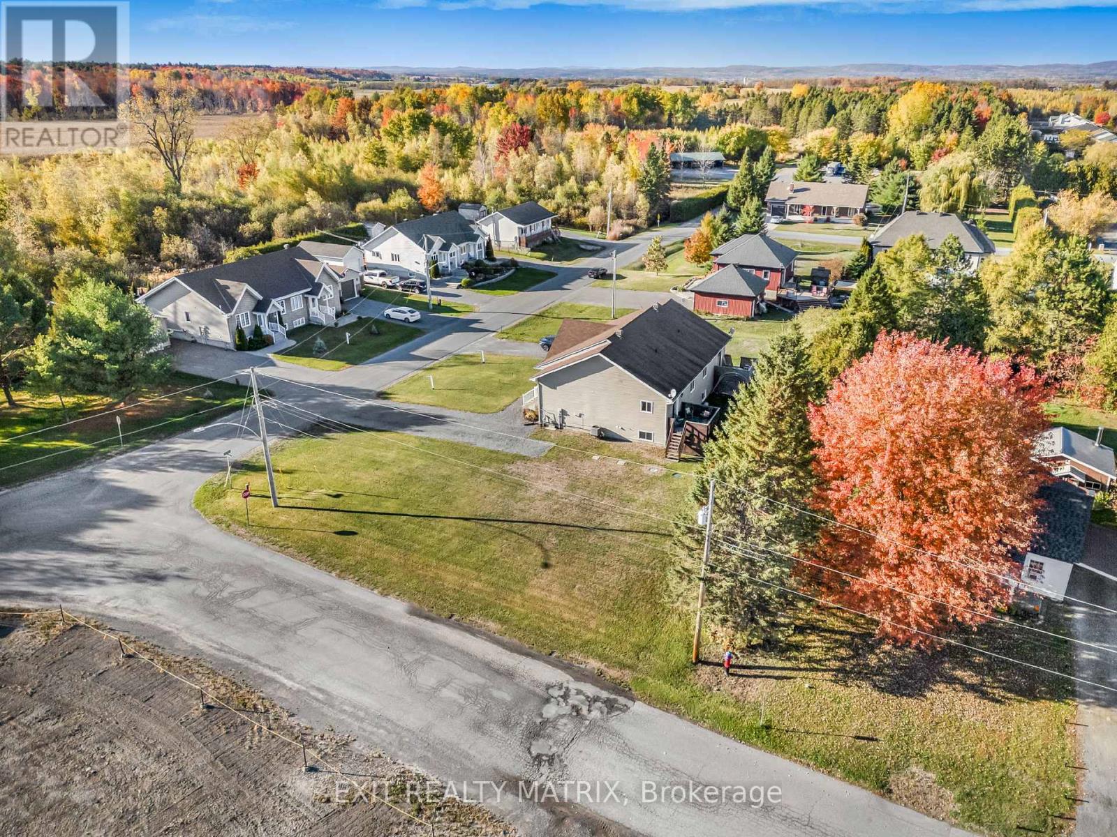 6 Telegraph Crescent, Alfred And Plantagenet, Ontario  K0B 1A0 - Photo 40 - X12466561
