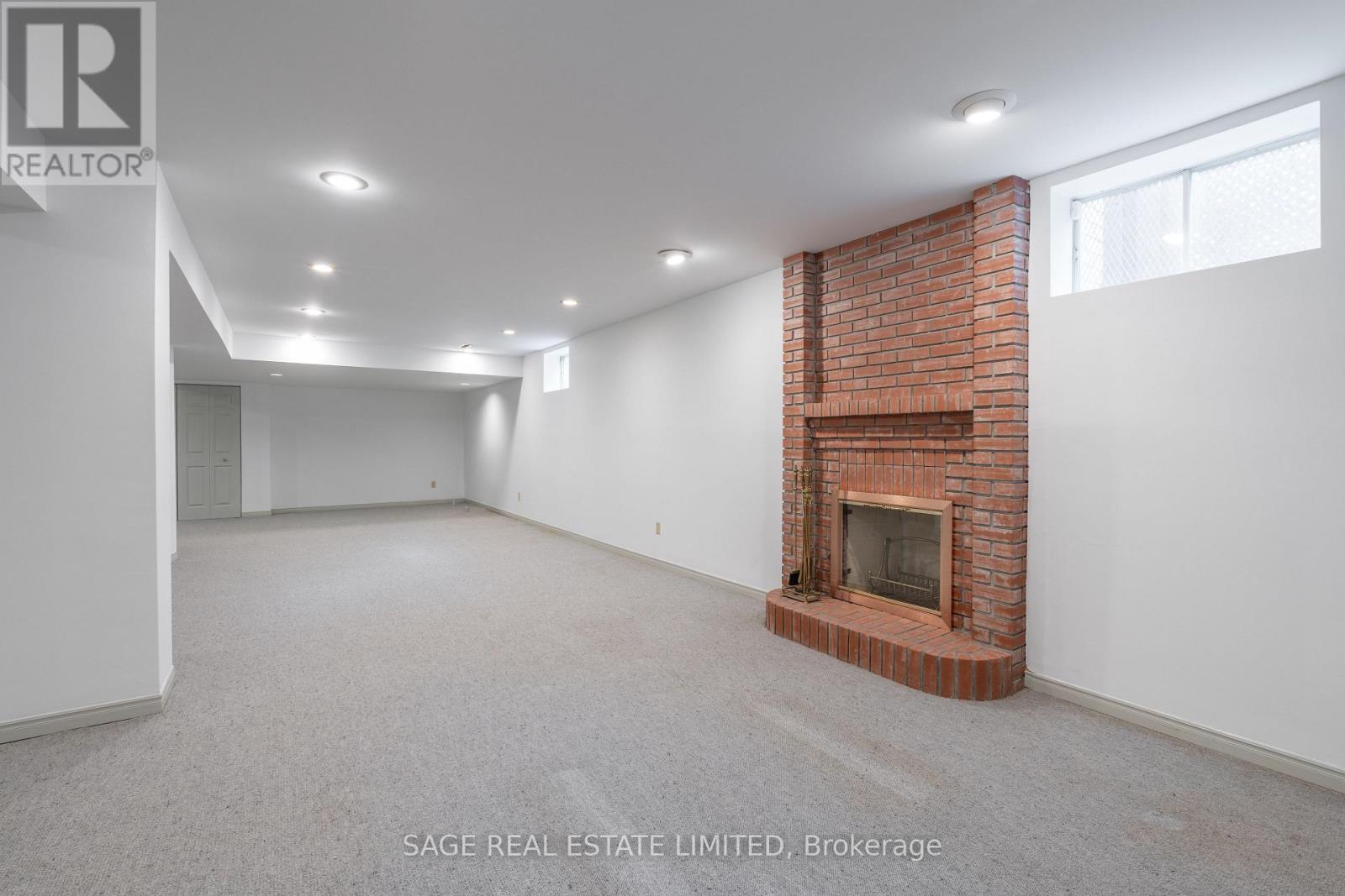 172 Burnhamthorpe Road, Toronto, Ontario  M9A 1H6 - Photo 46 - W12466360