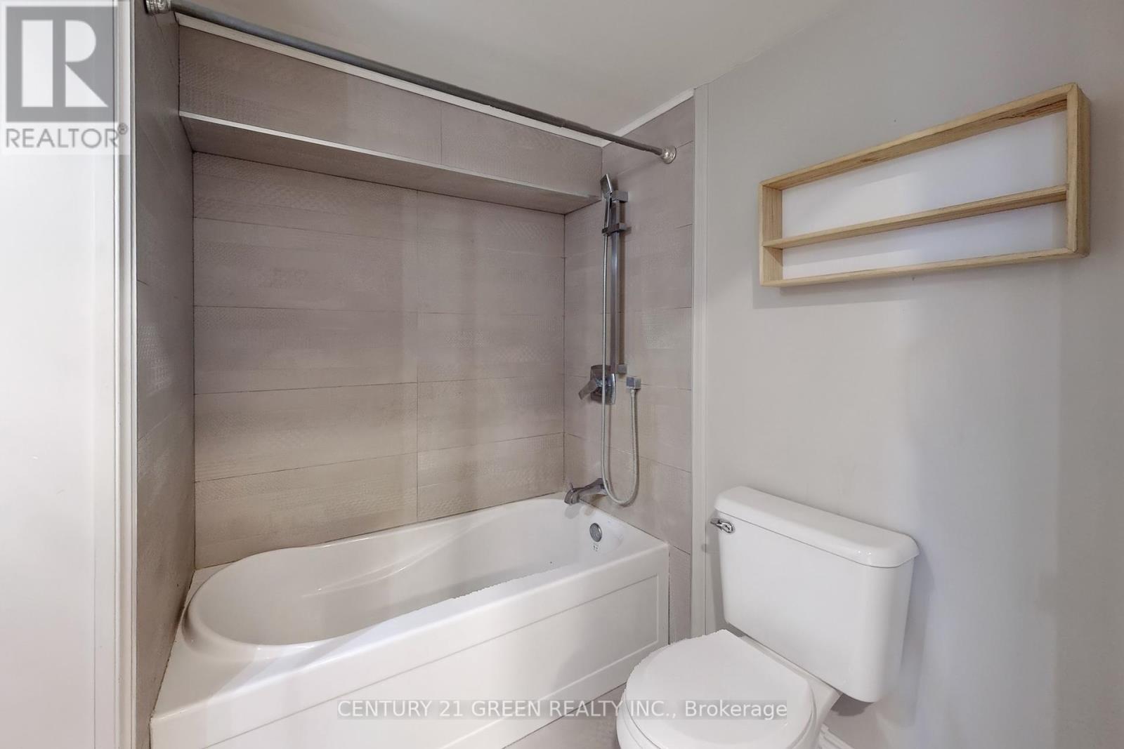 D - 1 Chisholm Street, Orangeville, Ontario  L9W 1R3 - Photo 35 - W12466427