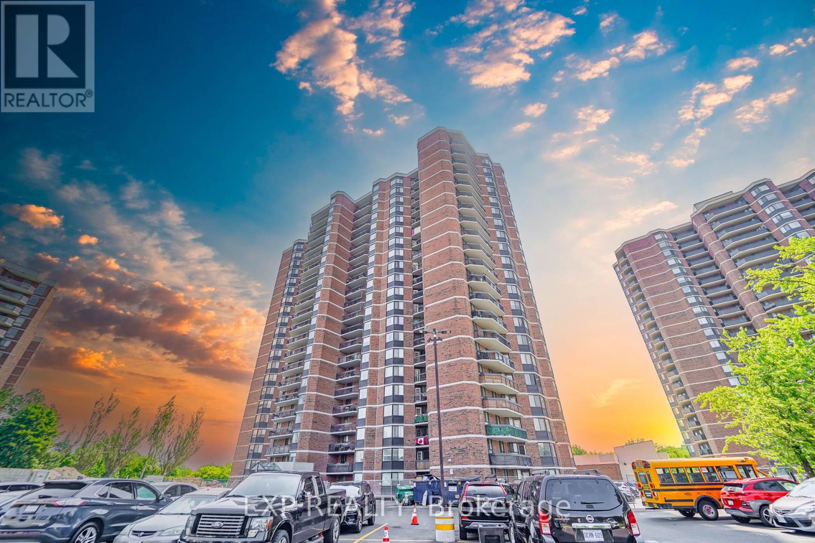 901 - 236 ALBION ROAD, Toronto, Ontario