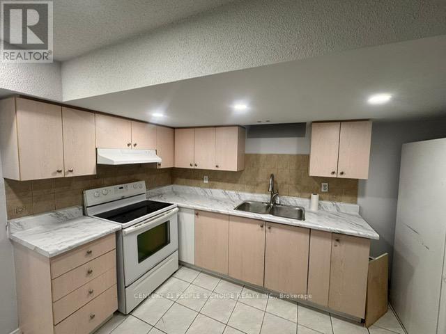 Bsmt #2 - 3 Chapparal Drive, Brampton, Ontario  L6R 3C5 - Photo 4 - W12466465