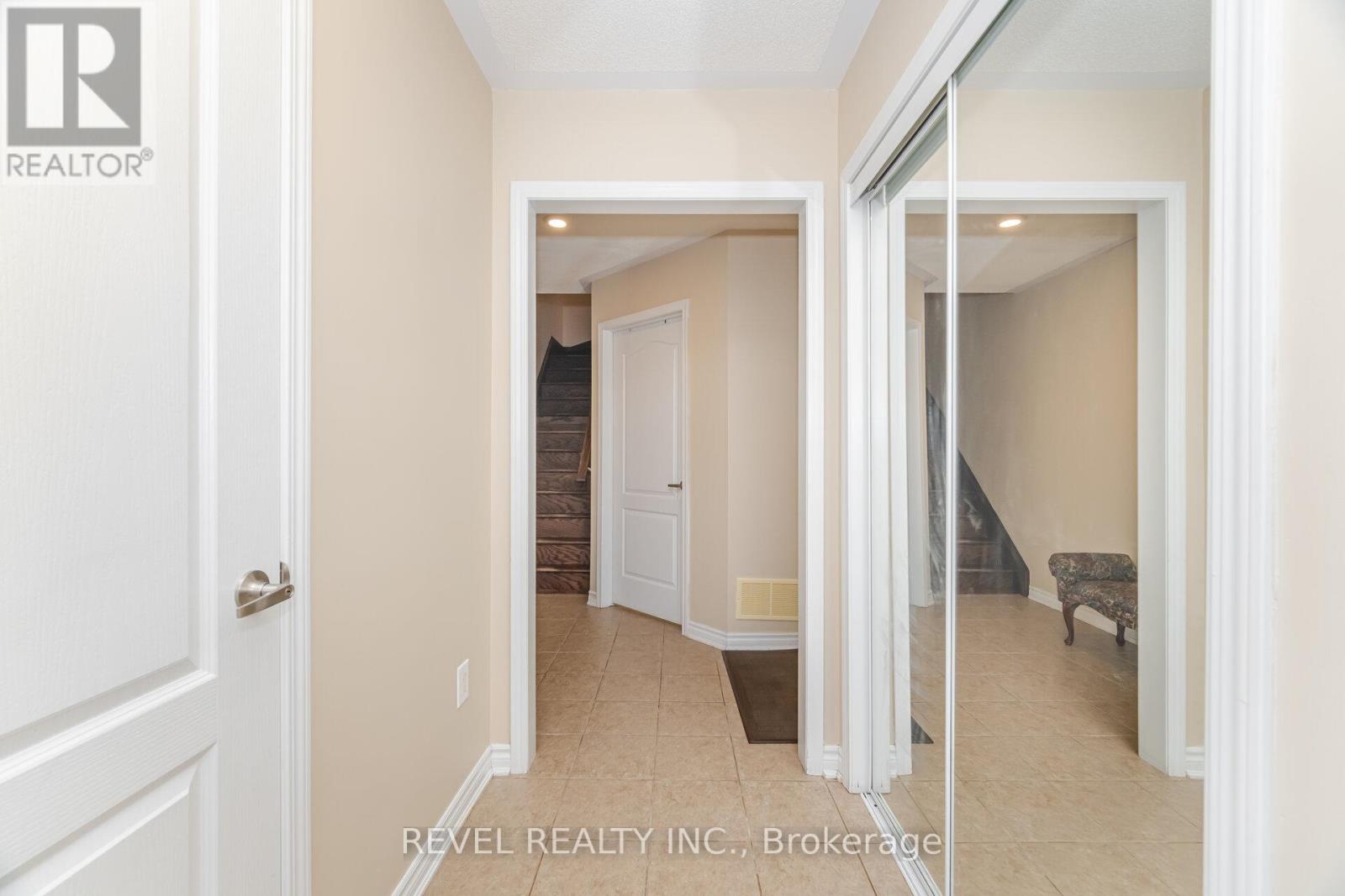 509 Mcjannett Avenue, Milton, Ontario  L9T 7V4 - Photo 4 - W12466467