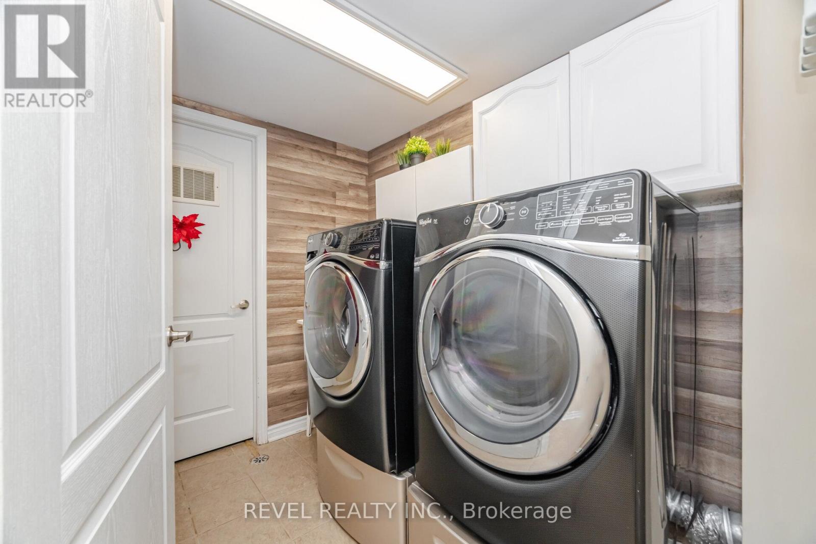 509 Mcjannett Avenue, Milton, Ontario  L9T 7V4 - Photo 6 - W12466467