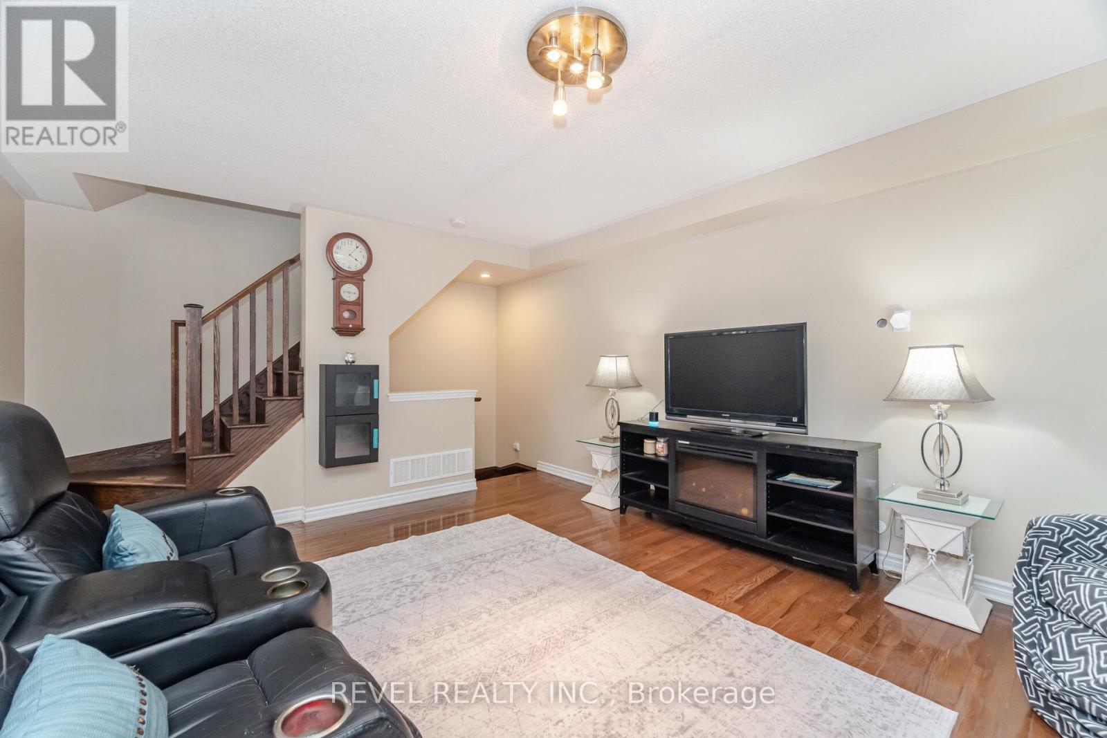509 Mcjannett Avenue, Milton, Ontario  L9T 7V4 - Photo 7 - W12466467