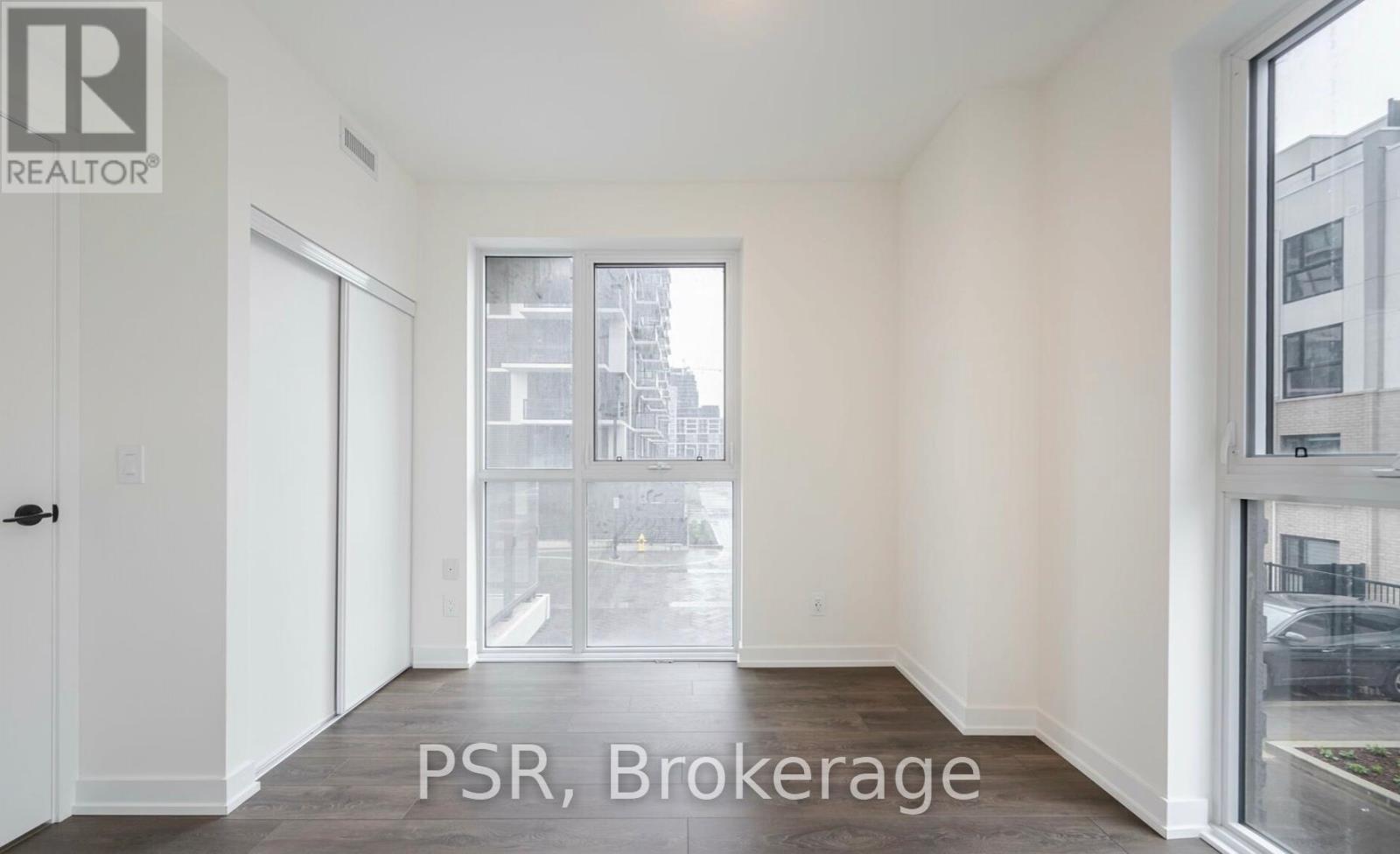 214 - 335 Wheat Boom Drive, Oakville, Ontario  L6H 7X4 - Photo 7 - W12466493