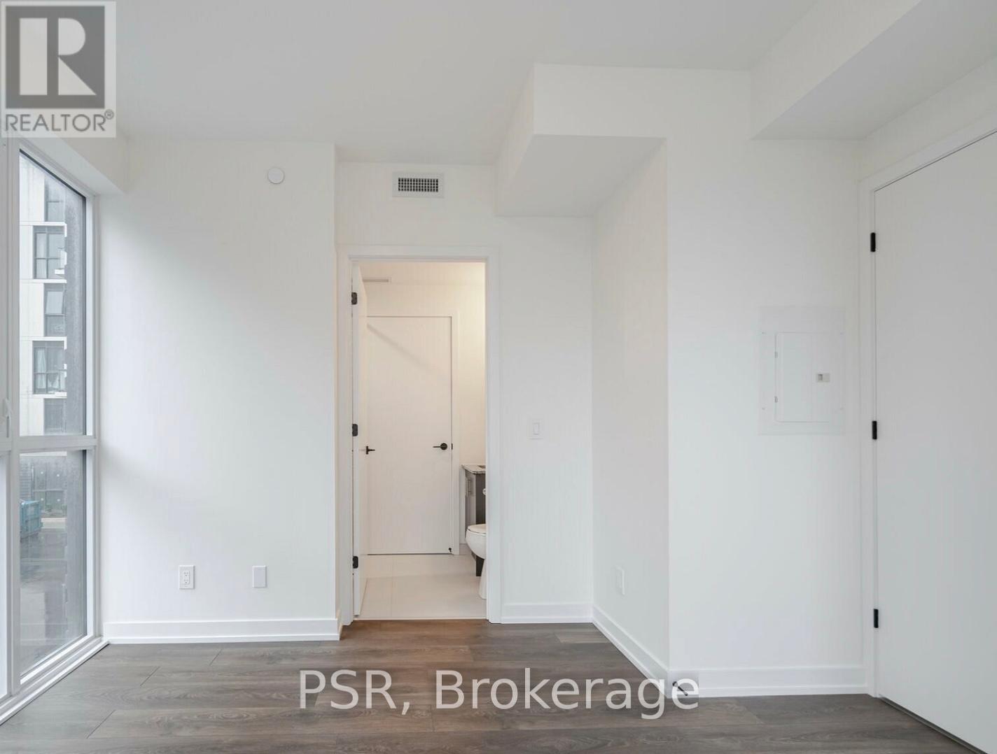 214 - 335 Wheat Boom Drive, Oakville, Ontario  L6H 7X4 - Photo 8 - W12466493