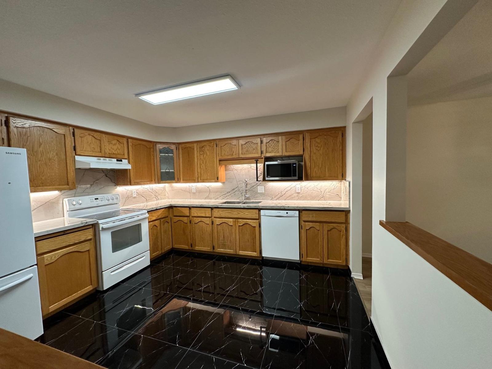 107 33110 George Ferguson Way, Abbotsford, British Columbia  V2S 2L5 - Photo 10 - R3059072