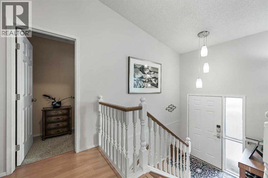 60 Ventura Road Ne, Calgary, Alberta  T2E 8E9 - Photo 4 - A2262566