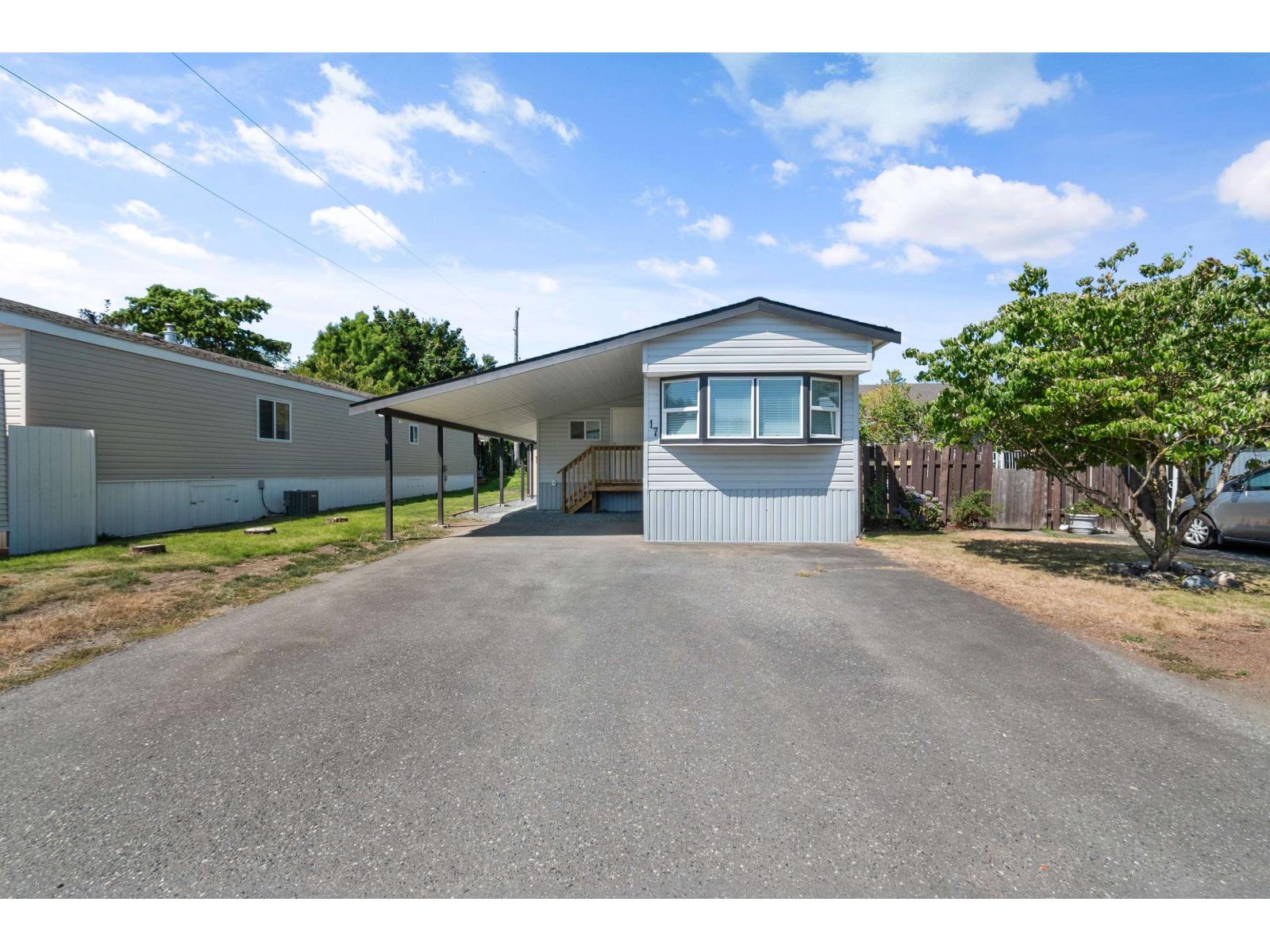 17 45640 Watson Road, Garrison Crossing, Chilliwack, British Columbia  V2R 3P8 - Photo 1 - R3059237