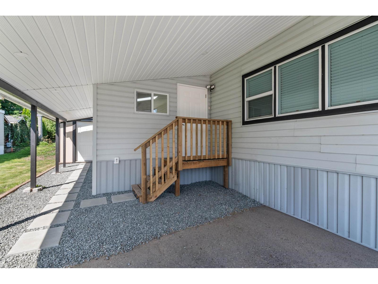 17 45640 Watson Road, Garrison Crossing, Chilliwack, British Columbia  V2R 3P8 - Photo 2 - R3059237