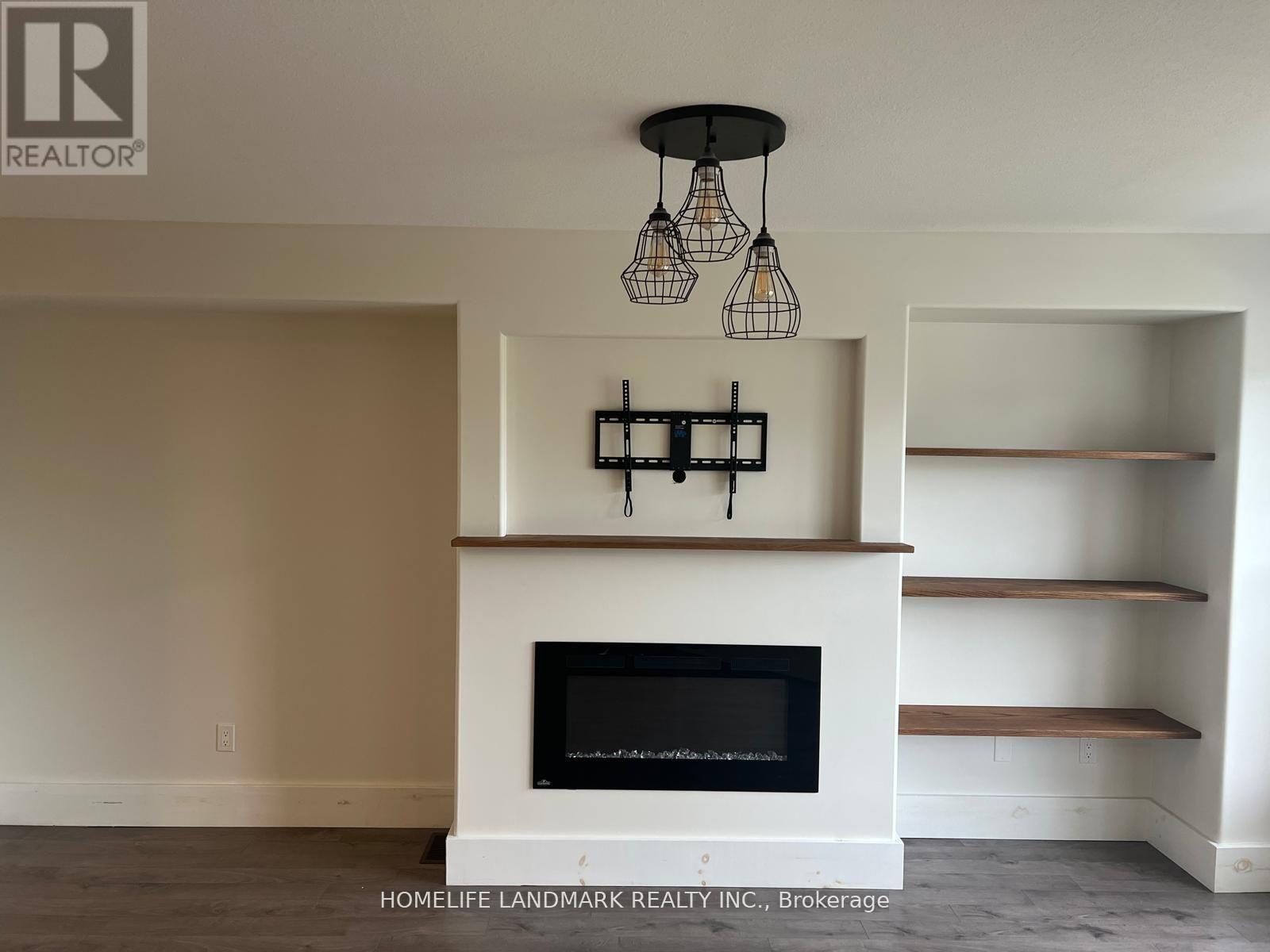 794 Broadway Boulevard, Peterborough, Ontario  K9H 0H7 - Photo 2 - X12466345