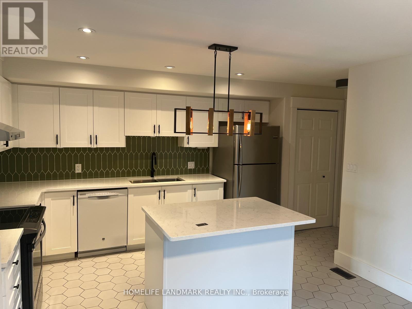 794 Broadway Boulevard, Peterborough, Ontario  K9H 0H7 - Photo 3 - X12466345