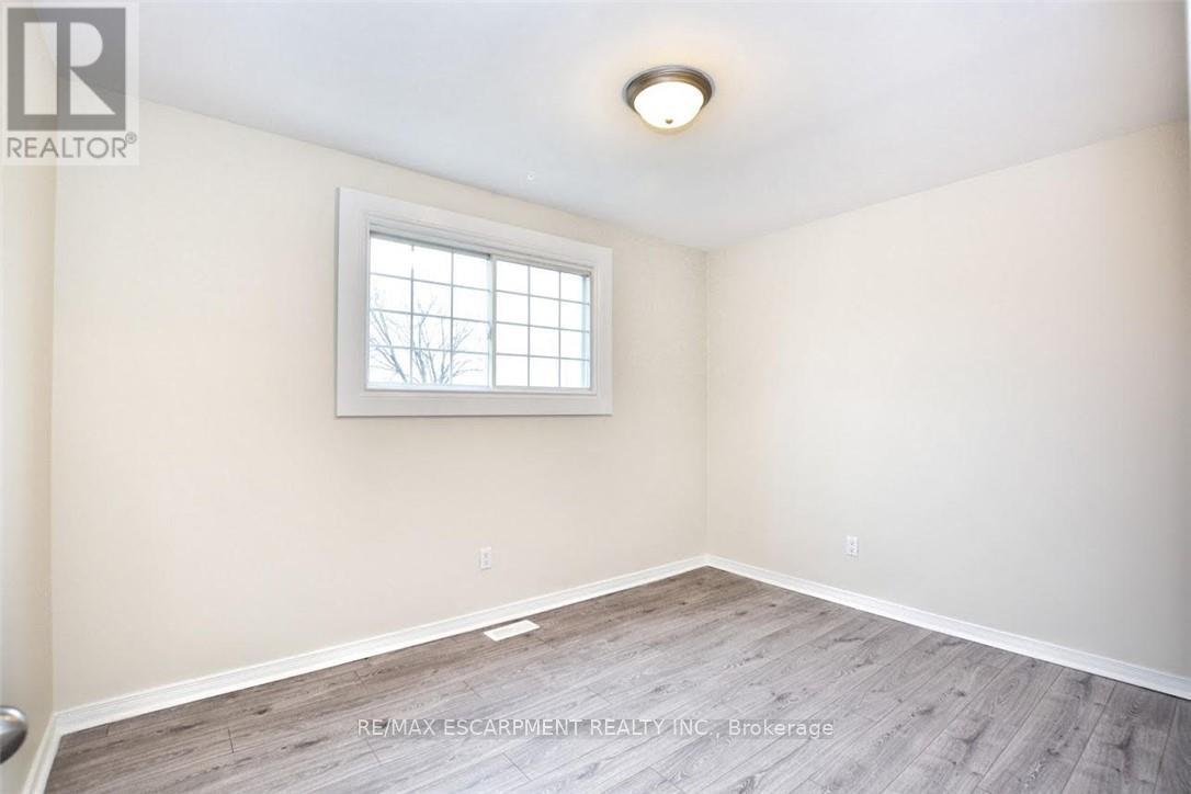 1 - 45 Edwina Place, Hamilton, Ontario  L8V 4E1 - Photo 12 - X12466358