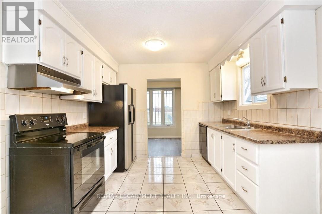1 - 45 Edwina Place, Hamilton, Ontario  L8V 4E1 - Photo 6 - X12466358
