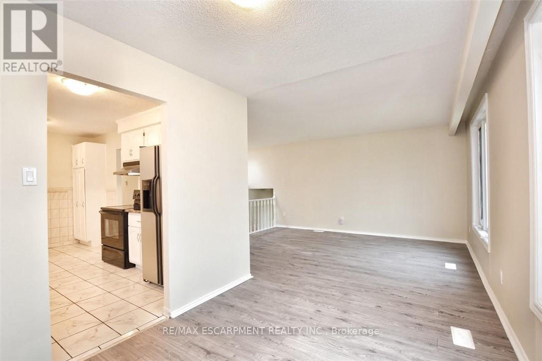 1 - 45 Edwina Place, Hamilton, Ontario  L8V 4E1 - Photo 8 - X12466358