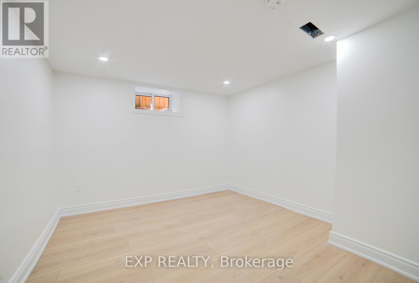 28 Springbank Drive, London South, Ontario  N6J 1E3 - Photo 41 - X12466402