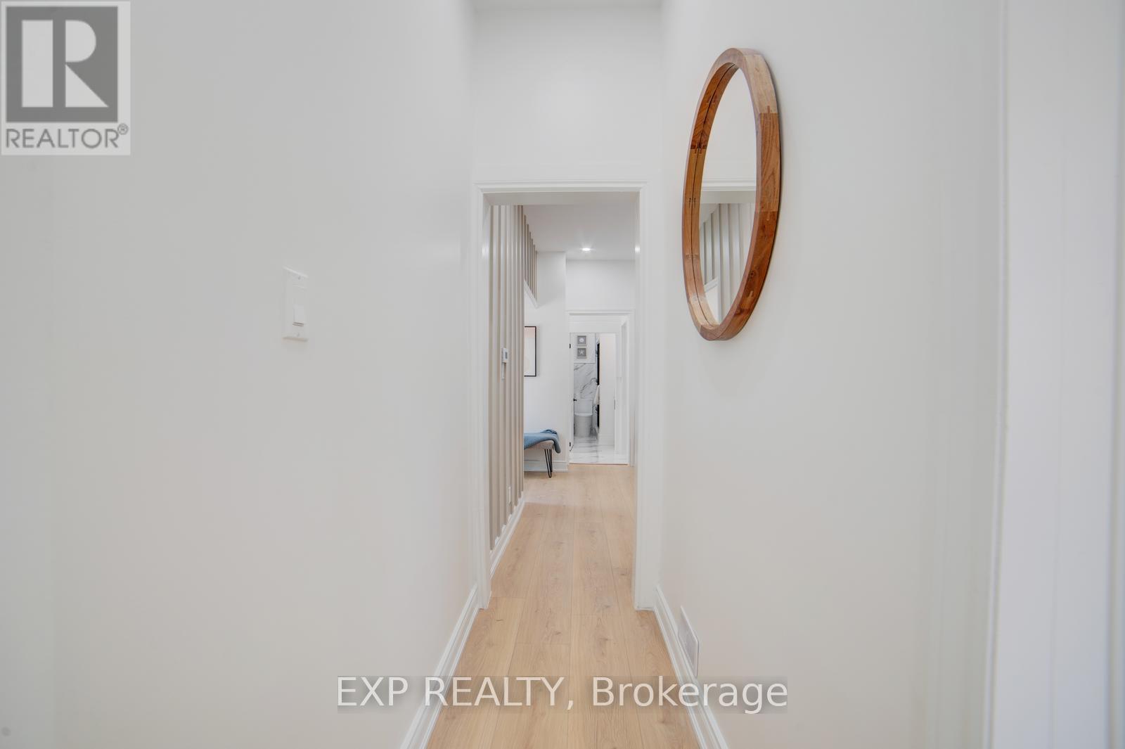 28 Springbank Drive, London South, Ontario  N6J 1E3 - Photo 8 - X12466402