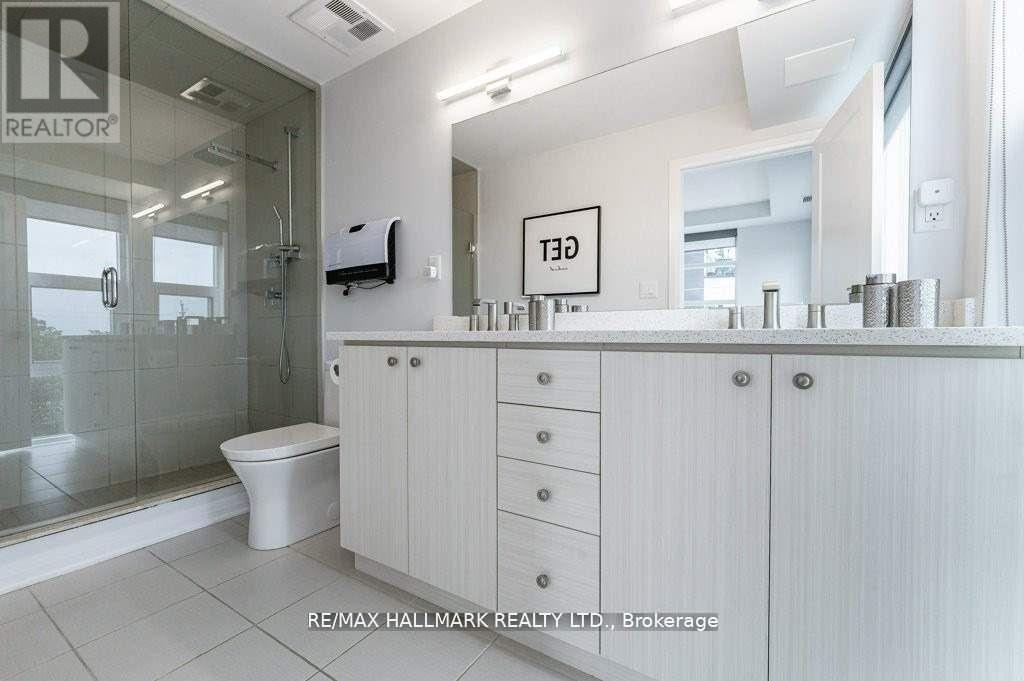 409 - 10 Concord Place, Grimsby (Grimsby Beach), Ontario  L3M 0G6 - Photo 17 - X12466403