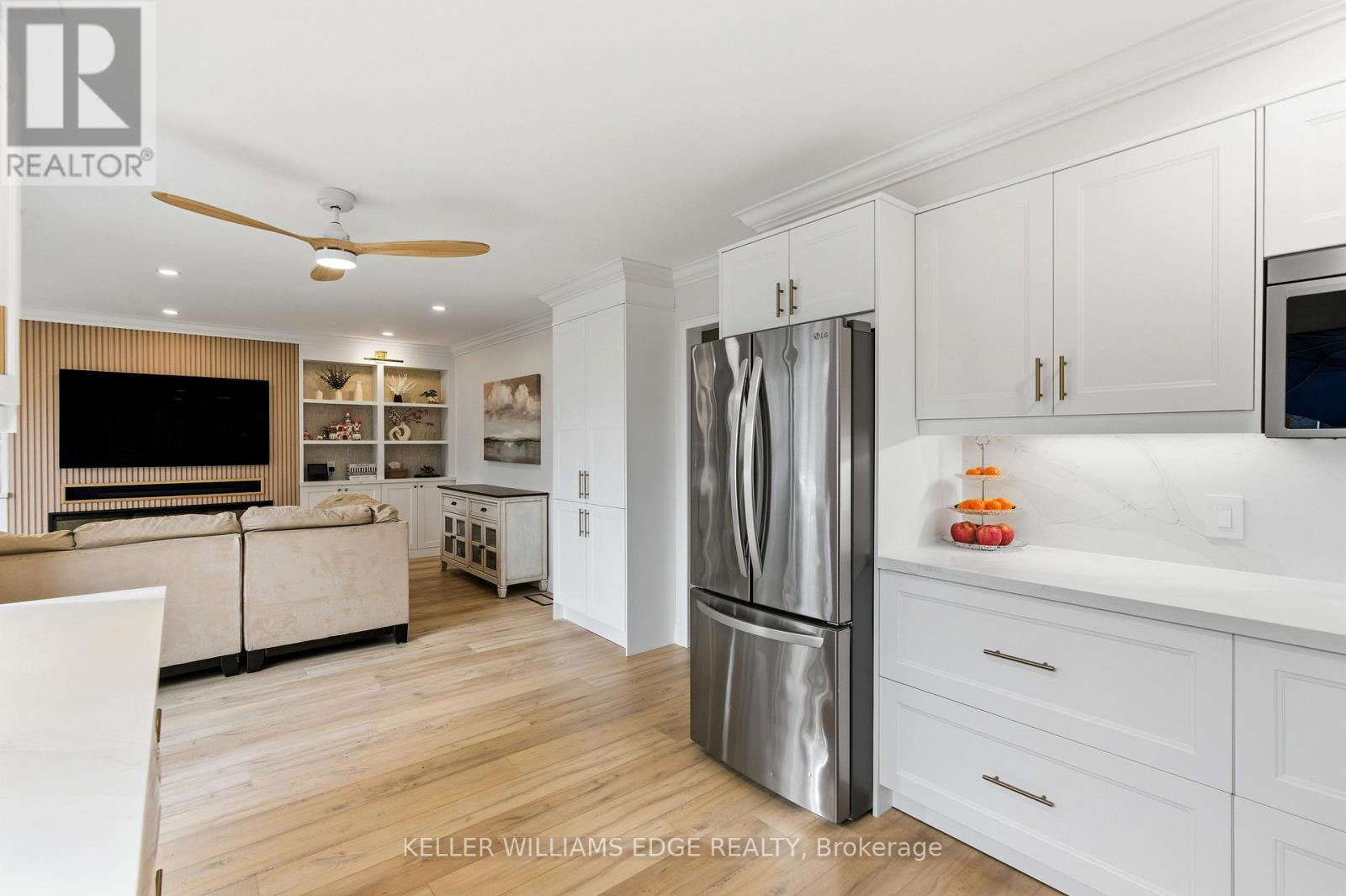 2 Giffin Road, Hamilton, Ontario  L9H 6S1 - Photo 15 - X12466422