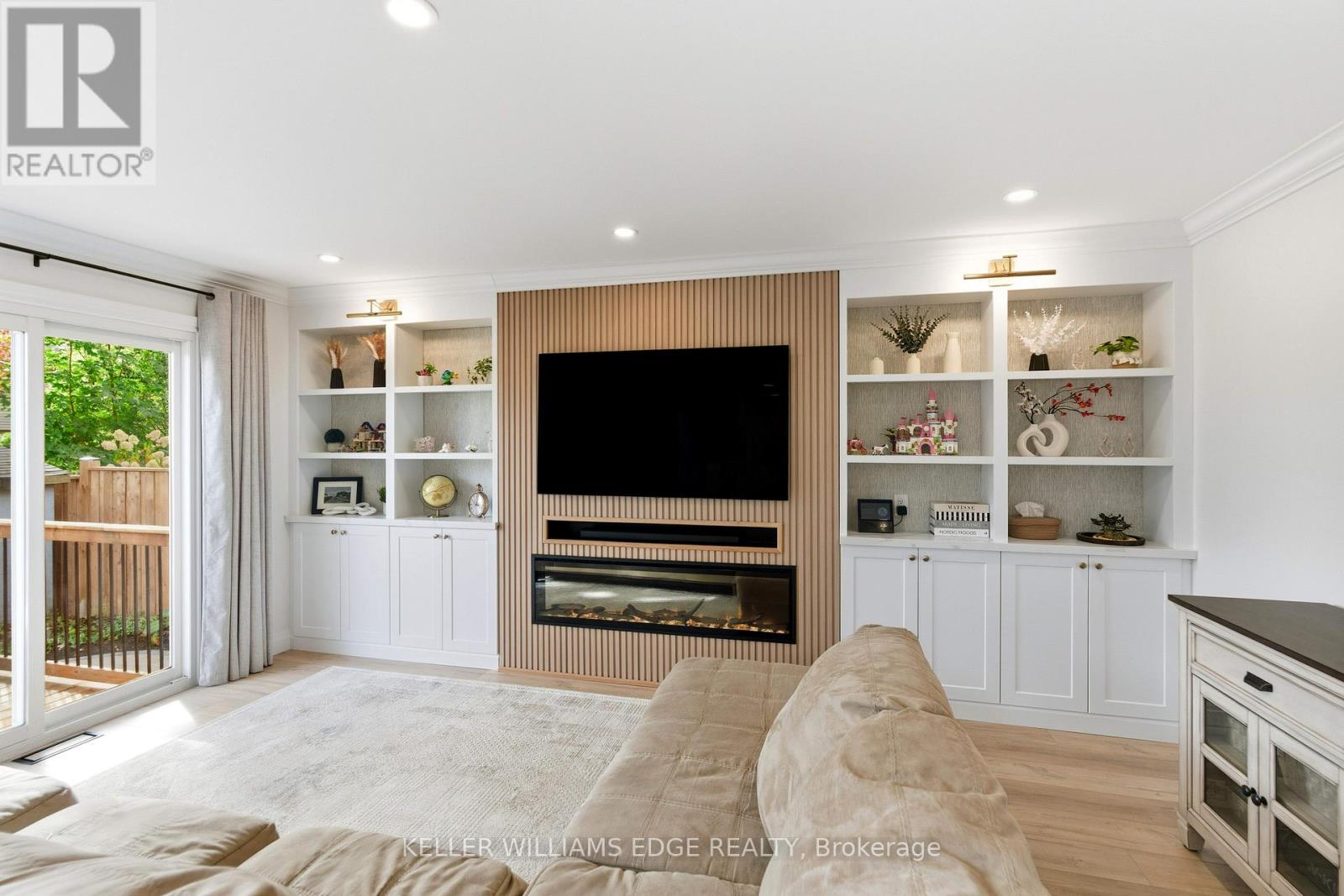 2 Giffin Road, Hamilton, Ontario  L9H 6S1 - Photo 21 - X12466422
