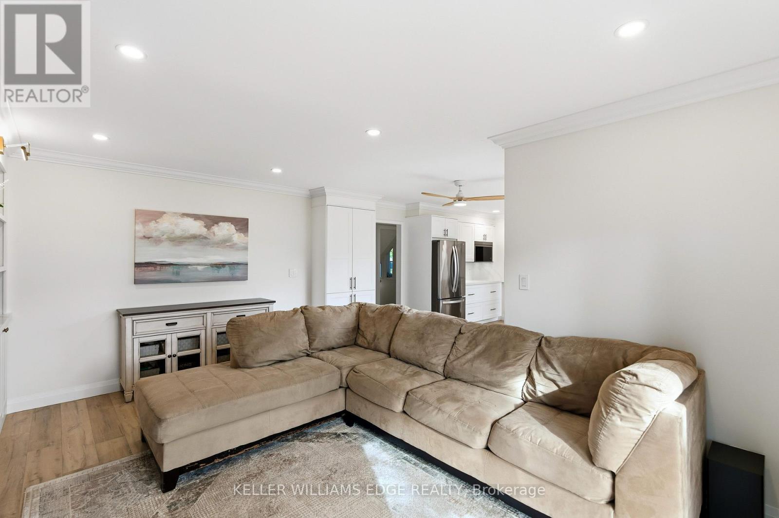 2 Giffin Road, Hamilton, Ontario  L9H 6S1 - Photo 23 - X12466422