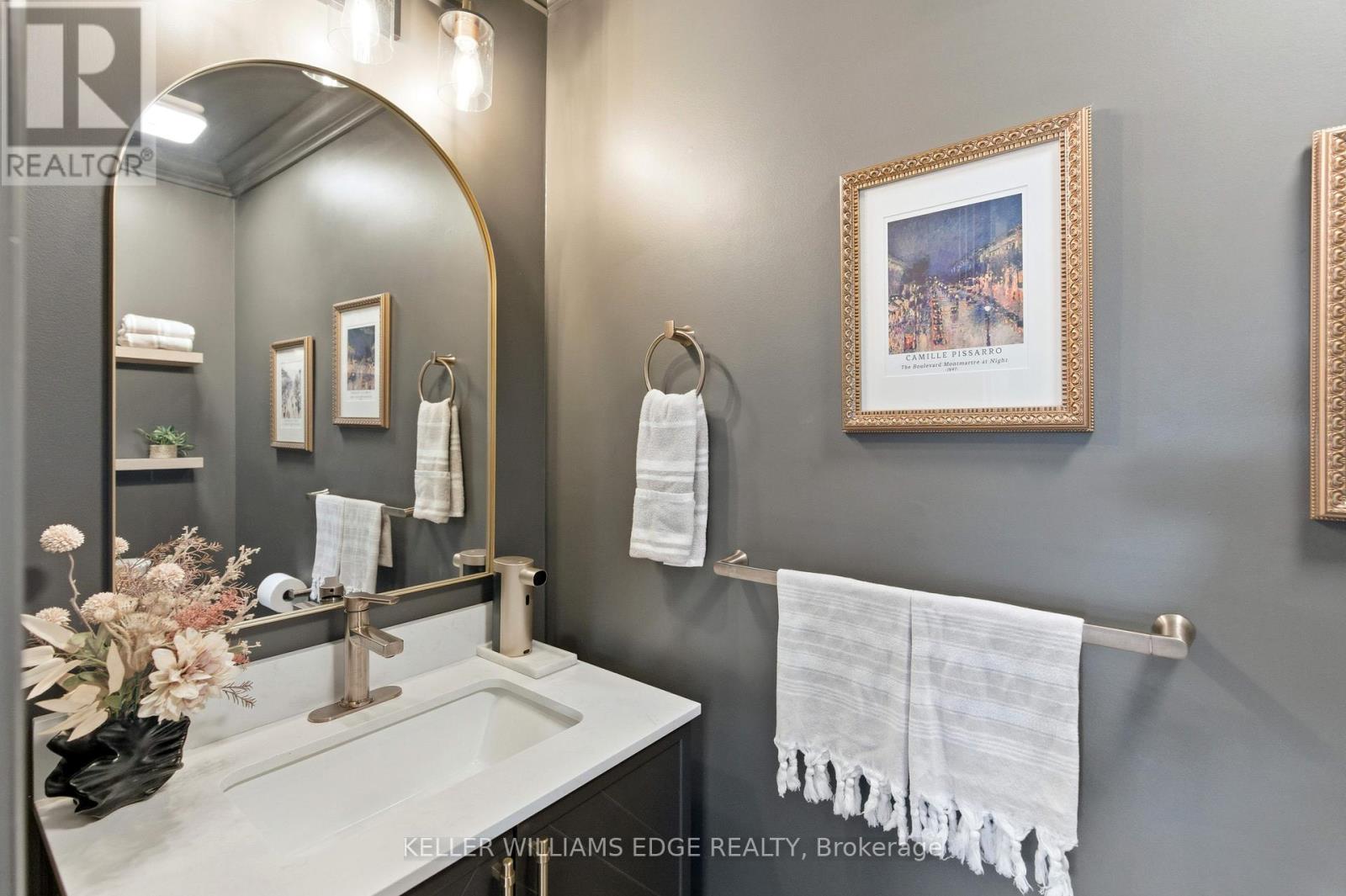 2 Giffin Road, Hamilton, Ontario  L9H 6S1 - Photo 25 - X12466422
