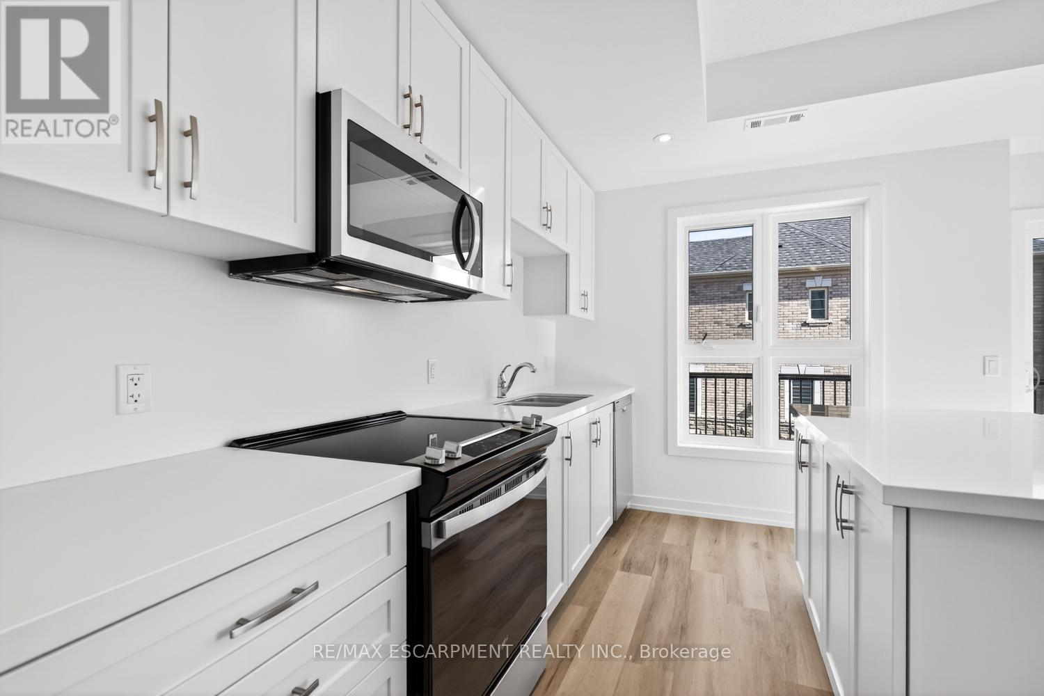 39 - 70 Kenesky Drive, Hamilton, Ontario  L0R 2H7 - Photo 14 - X12466456