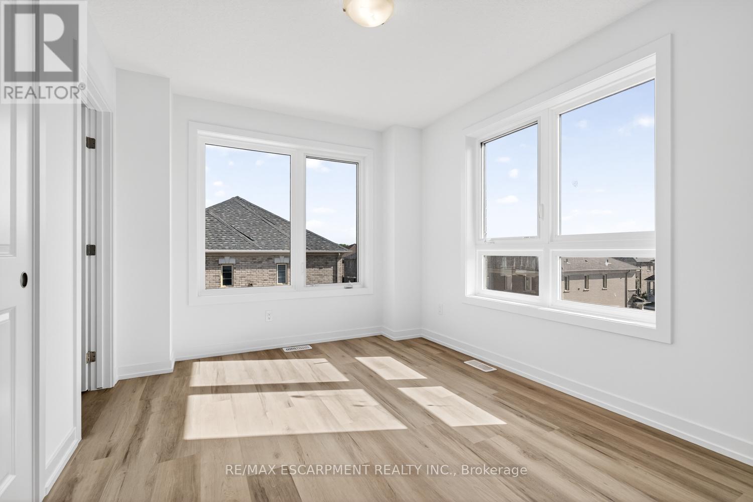 39 - 70 Kenesky Drive, Hamilton, Ontario  L0R 2H7 - Photo 27 - X12466456