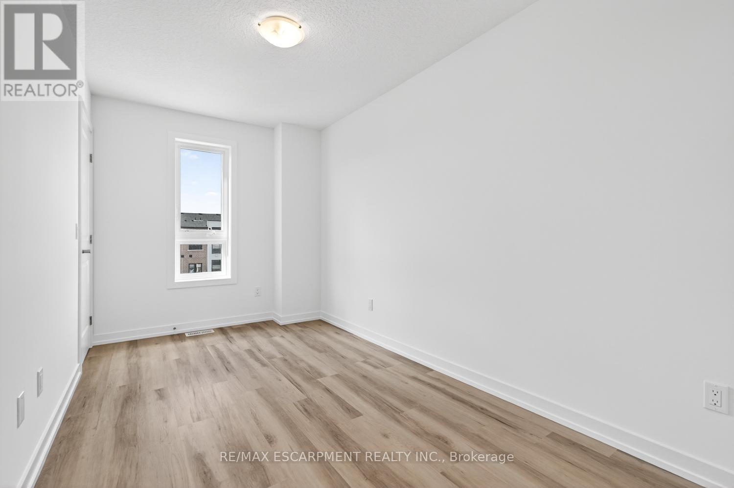 39 - 70 Kenesky Drive, Hamilton, Ontario  L0R 2H7 - Photo 34 - X12466456