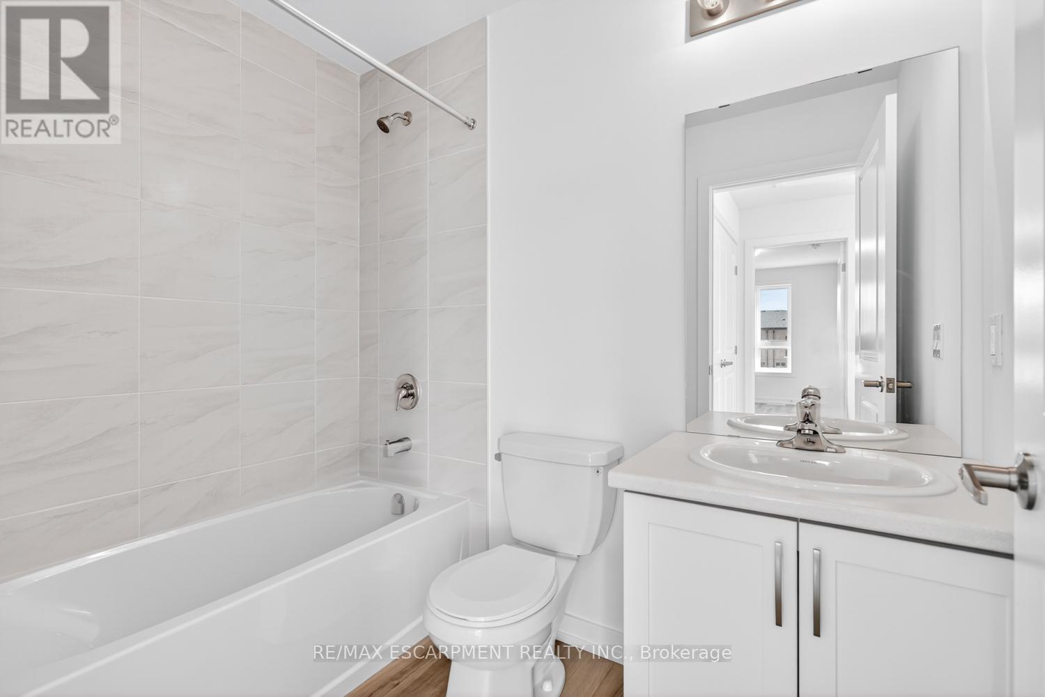 39 - 70 Kenesky Drive, Hamilton, Ontario  L0R 2H7 - Photo 38 - X12466456