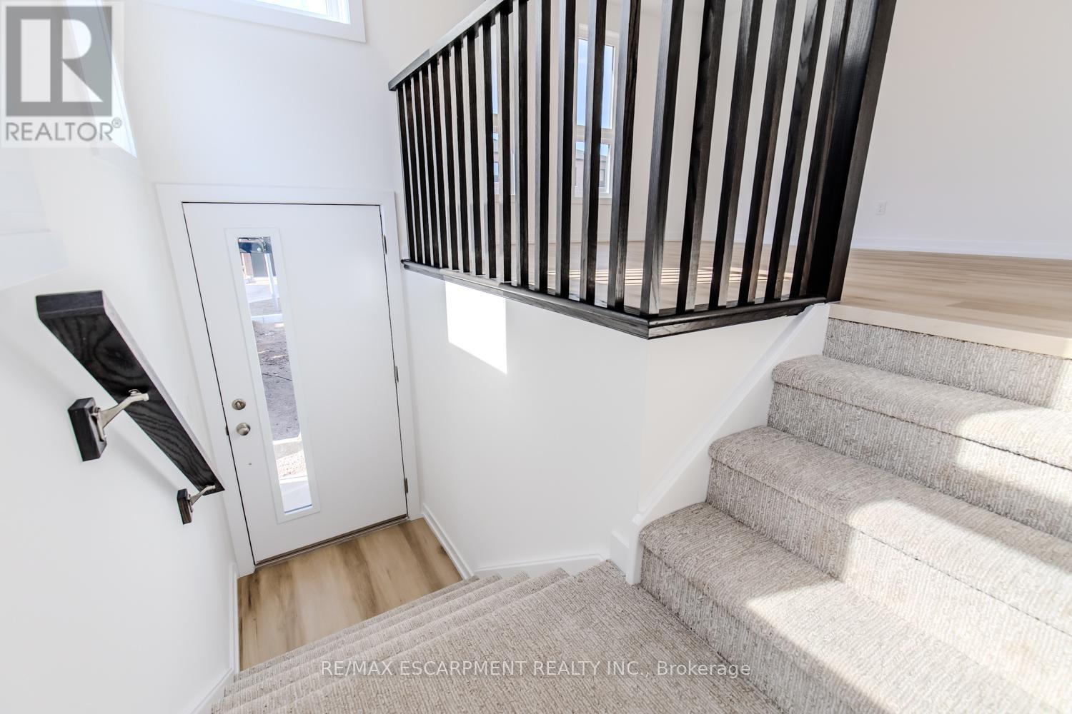 39 - 70 Kenesky Drive, Hamilton, Ontario  L0R 2H7 - Photo 4 - X12466456
