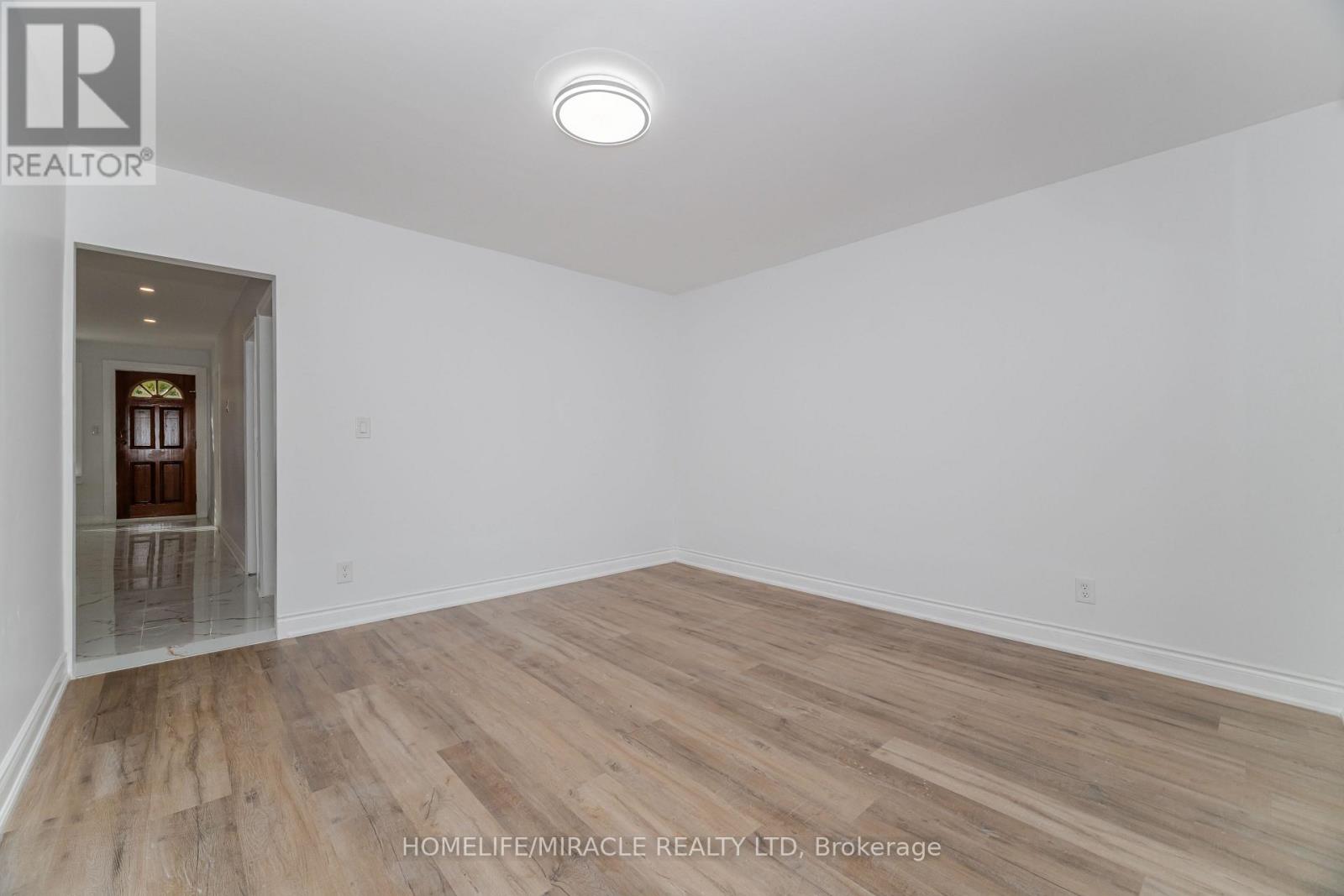 7751 Thomas Street, Niagara Falls, Ontario  L2G 6T3 - Photo 11 - X12466473