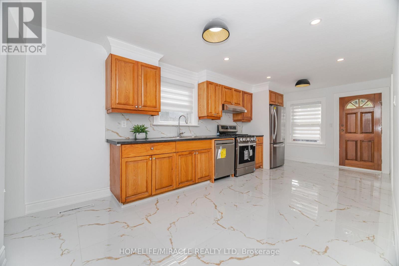 7751 Thomas Street, Niagara Falls, Ontario  L2G 6T3 - Photo 13 - X12466473