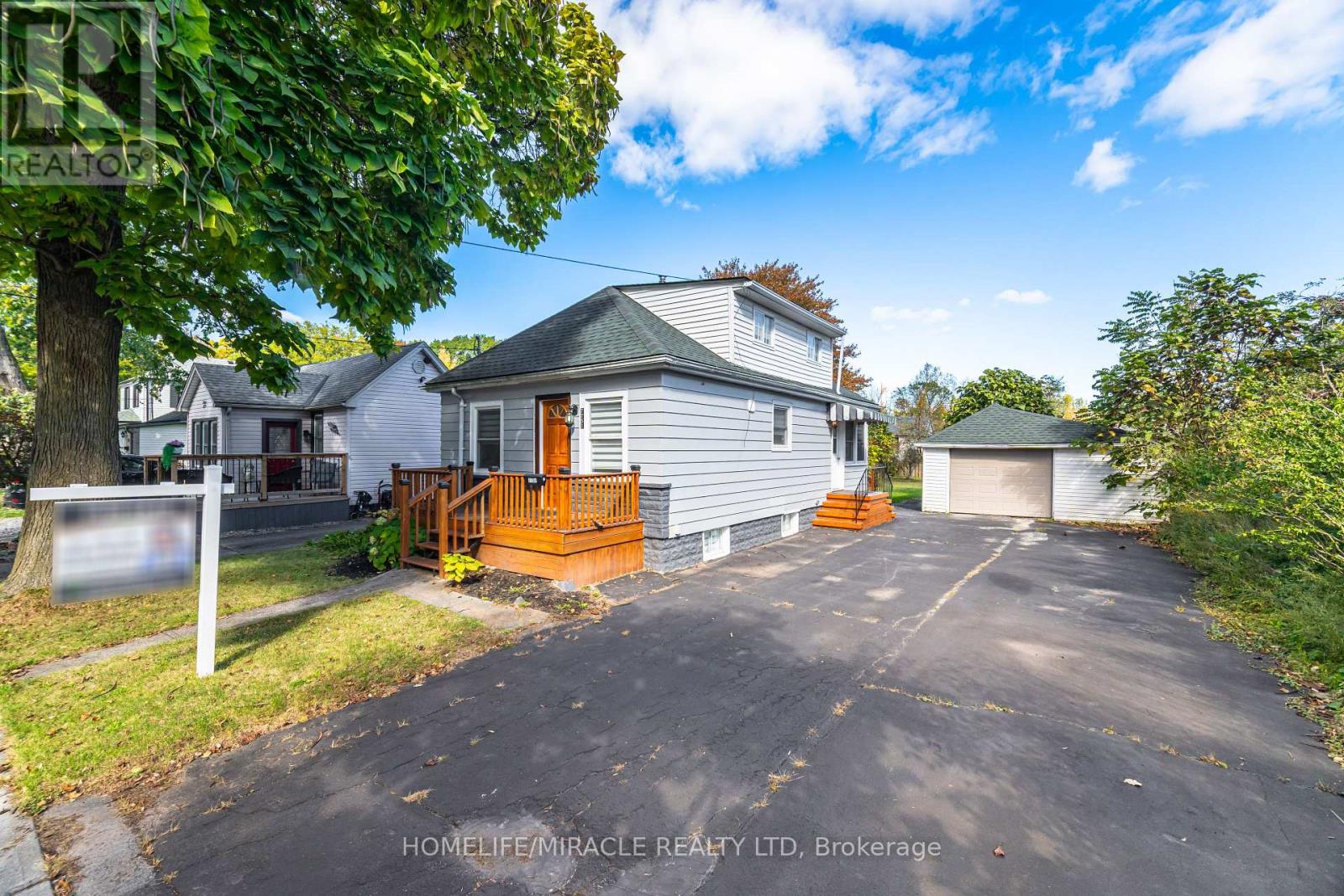 7751 Thomas Street, Niagara Falls, Ontario  L2G 6T3 - Photo 4 - X12466473