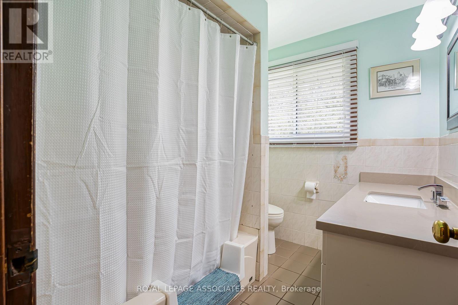 2371 Hendershot Road, Hamilton, Ontario  L0R 1C0 - Photo 20 - X12466477