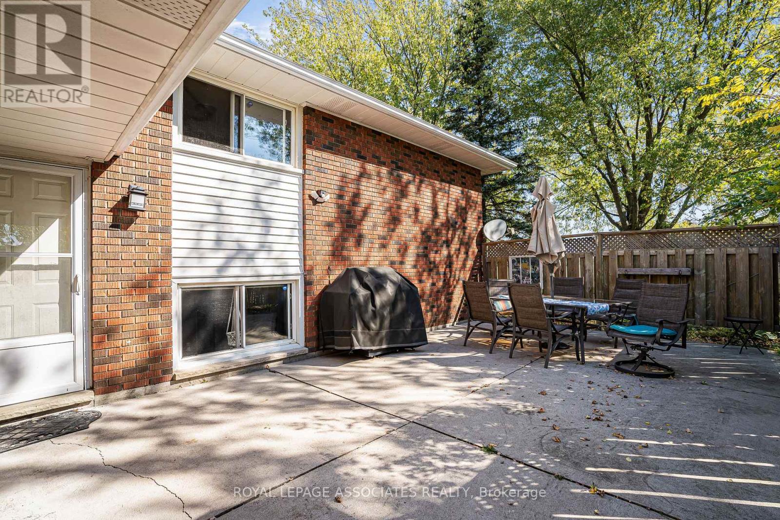 2371 Hendershot Road, Hamilton, Ontario  L0R 1C0 - Photo 7 - X12466477