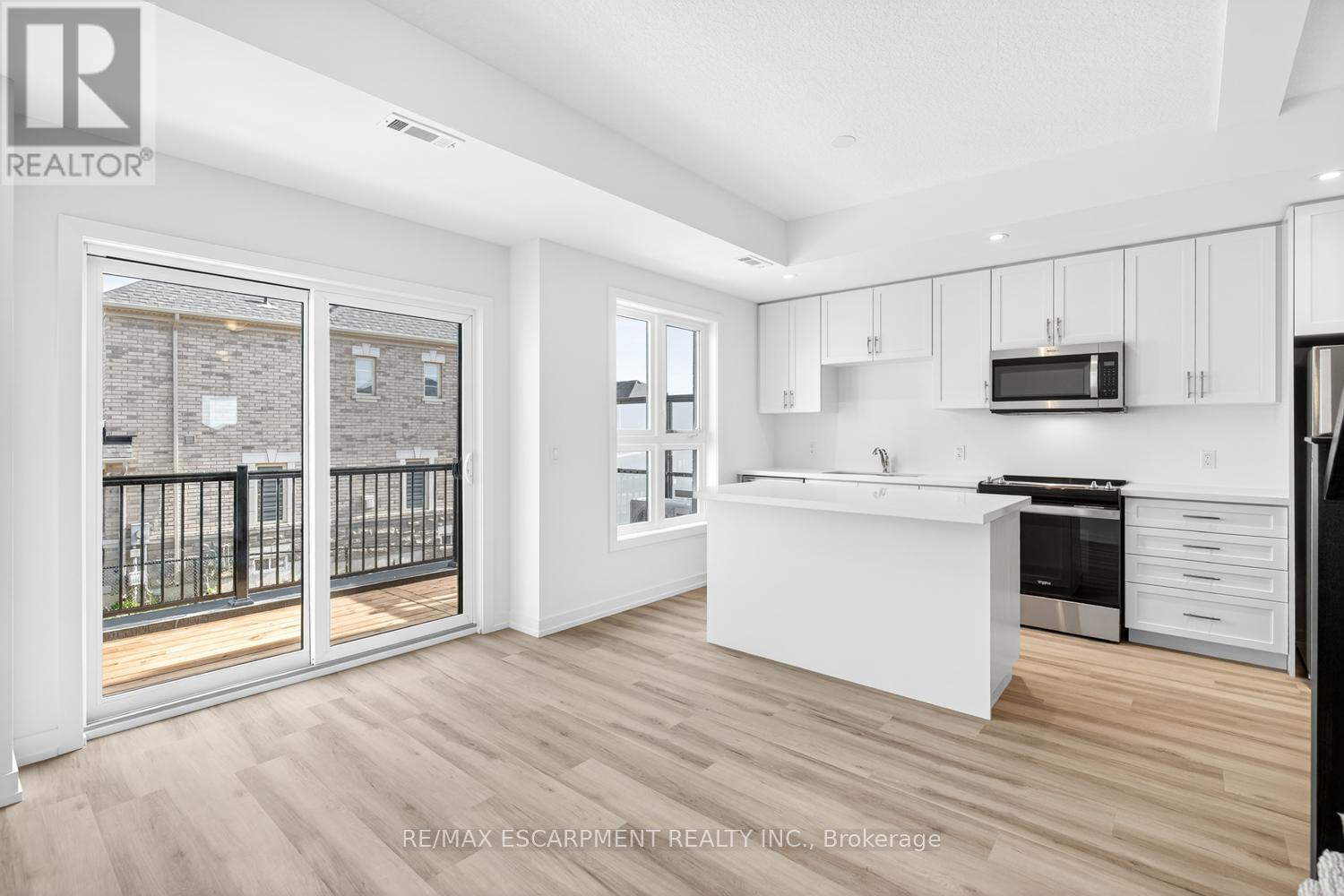 37 - 70 Kenesky Drive, Hamilton, Ontario  L0R 2H7 - Photo 11 - X12466484