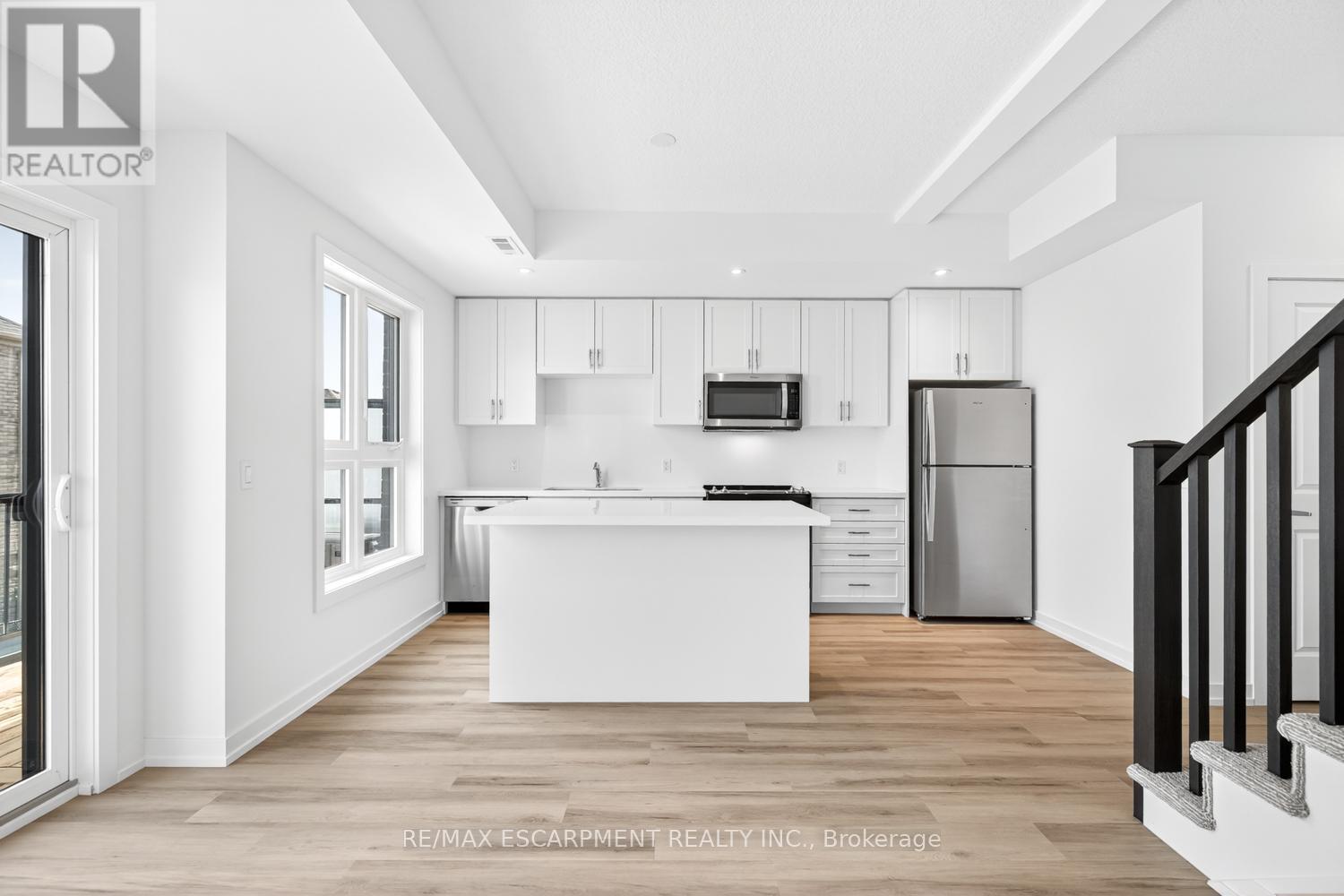 37 - 70 Kenesky Drive, Hamilton, Ontario  L0R 2H7 - Photo 12 - X12466484