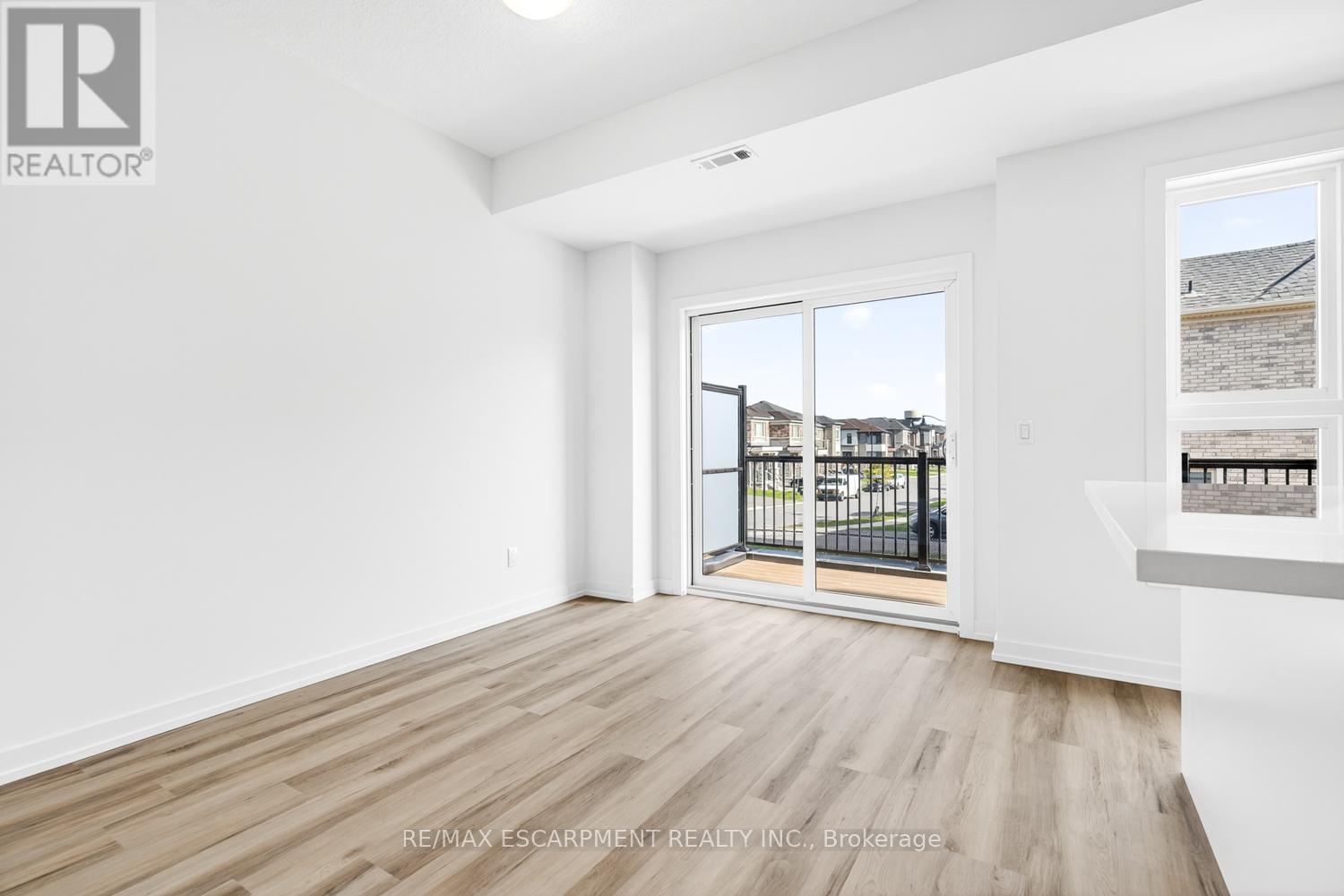 37 - 70 Kenesky Drive, Hamilton, Ontario  L0R 2H7 - Photo 18 - X12466484